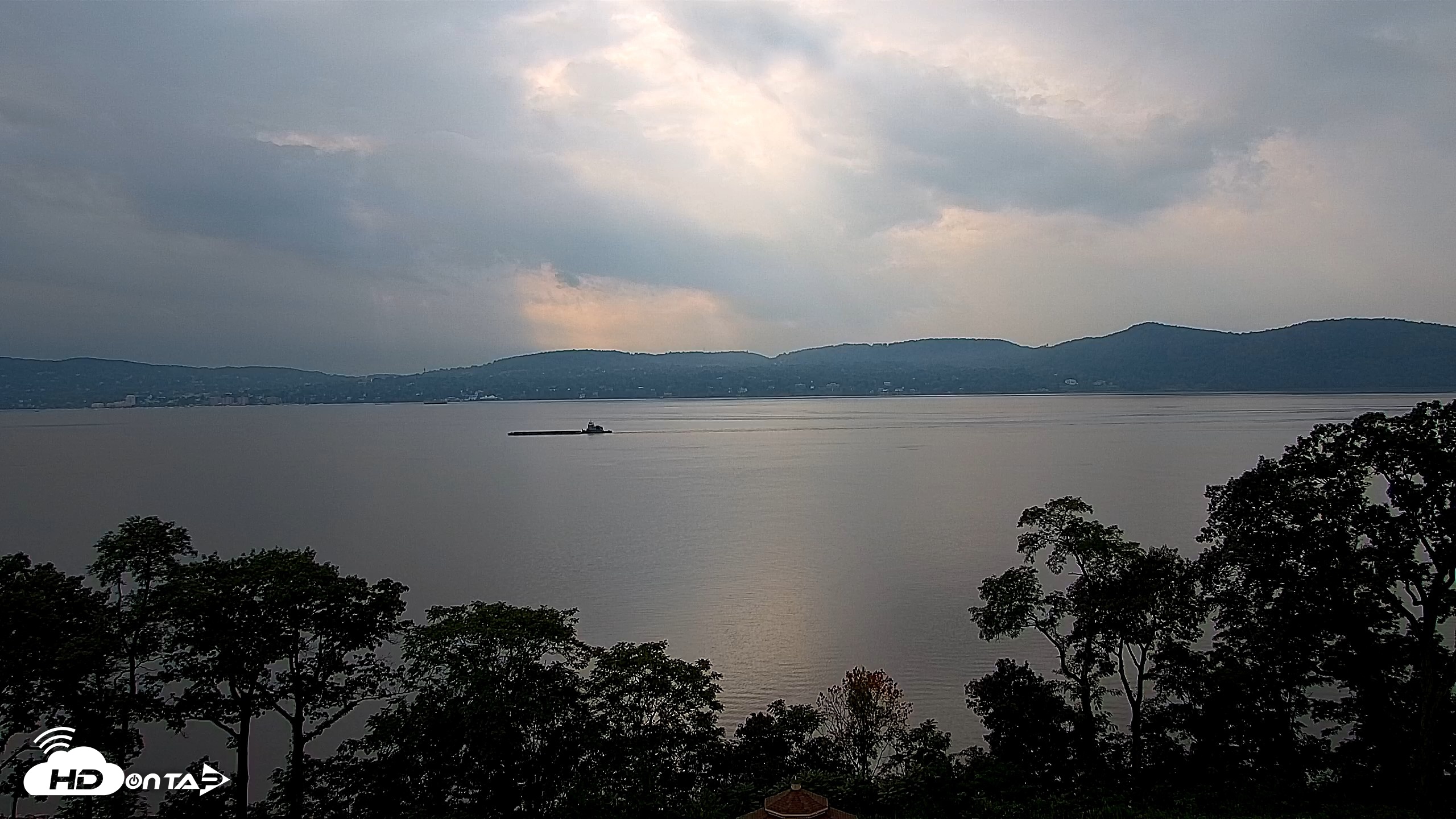 Snapshot of Hudson River Live Webcam taken Sep 1, 2026, 4:13pm EDT