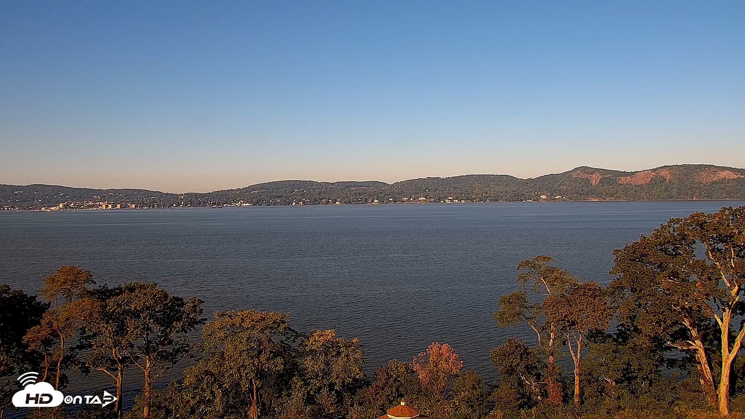 Snapshot of Hudson River Live Webcam taken Oct 8, 2026, 9:17am EDT