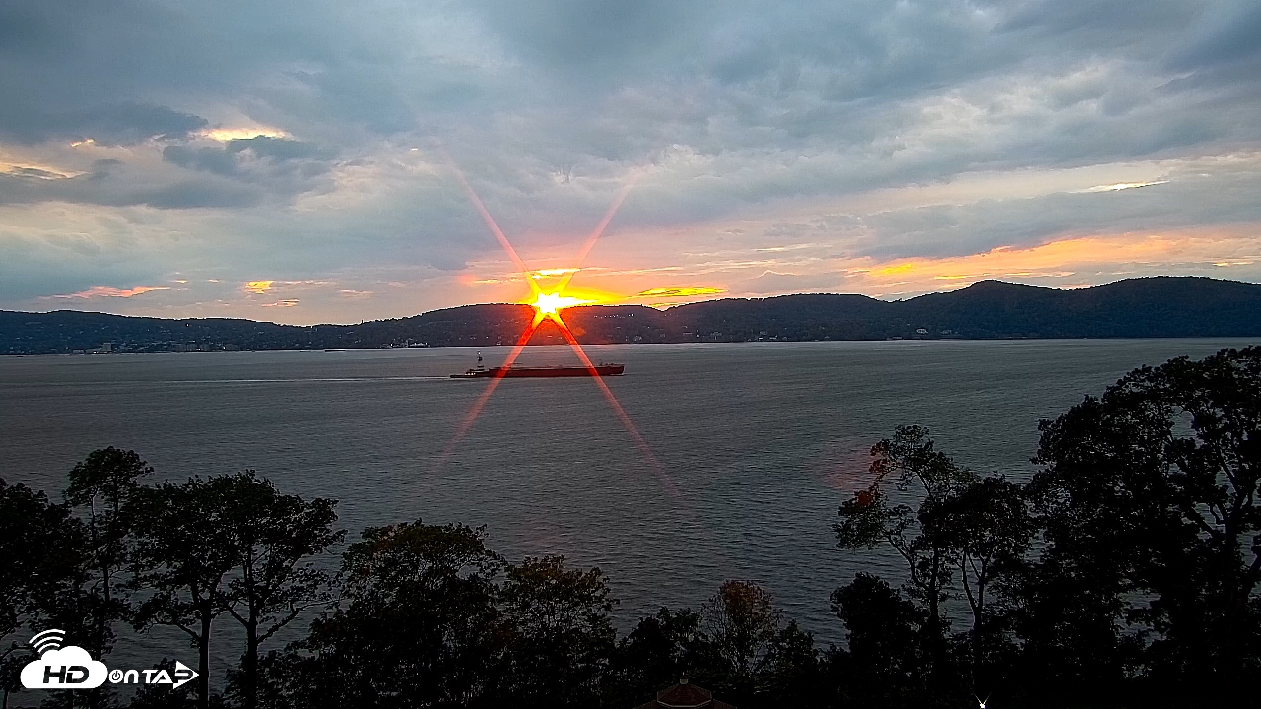 Snapshot of Hudson River Live Webcam taken Oct 2, 2026, 6:26pm EDT