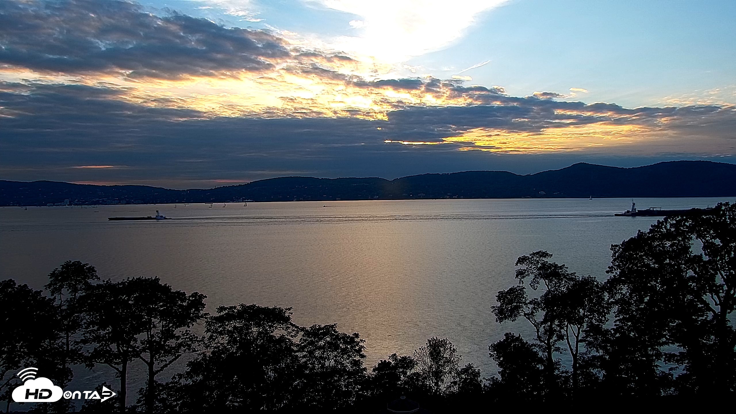 Snapshot of Hudson River Live Webcam taken Sep 16, 2026, 6:41pm EDT