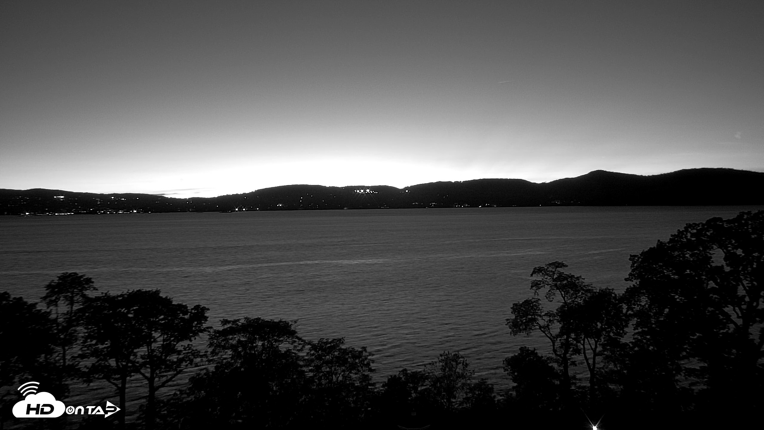 Snapshot of Hudson River Live Webcam taken Oct 7, 2026, 7:04pm EDT