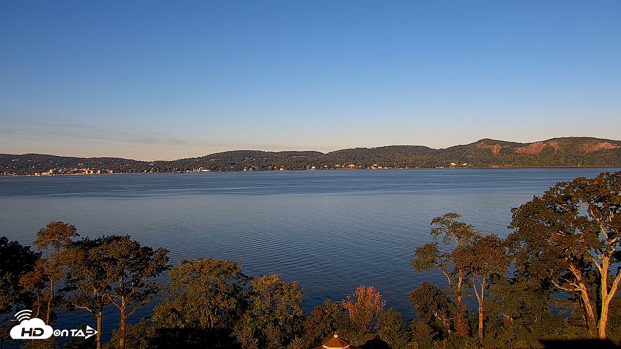 Snapshot of Hudson River Live Webcam taken Oct 7, 2026, 8:42am EDT