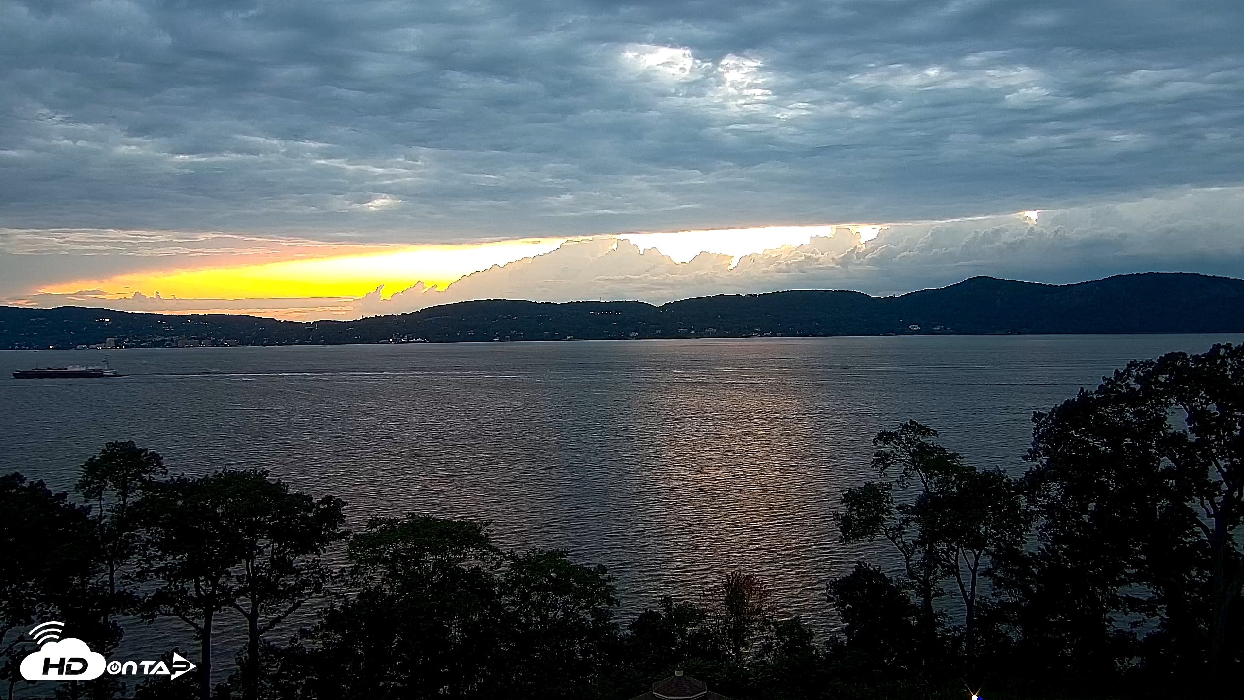Snapshot of Hudson River Live Webcam taken Aug 23, 2026, 7:50pm EDT