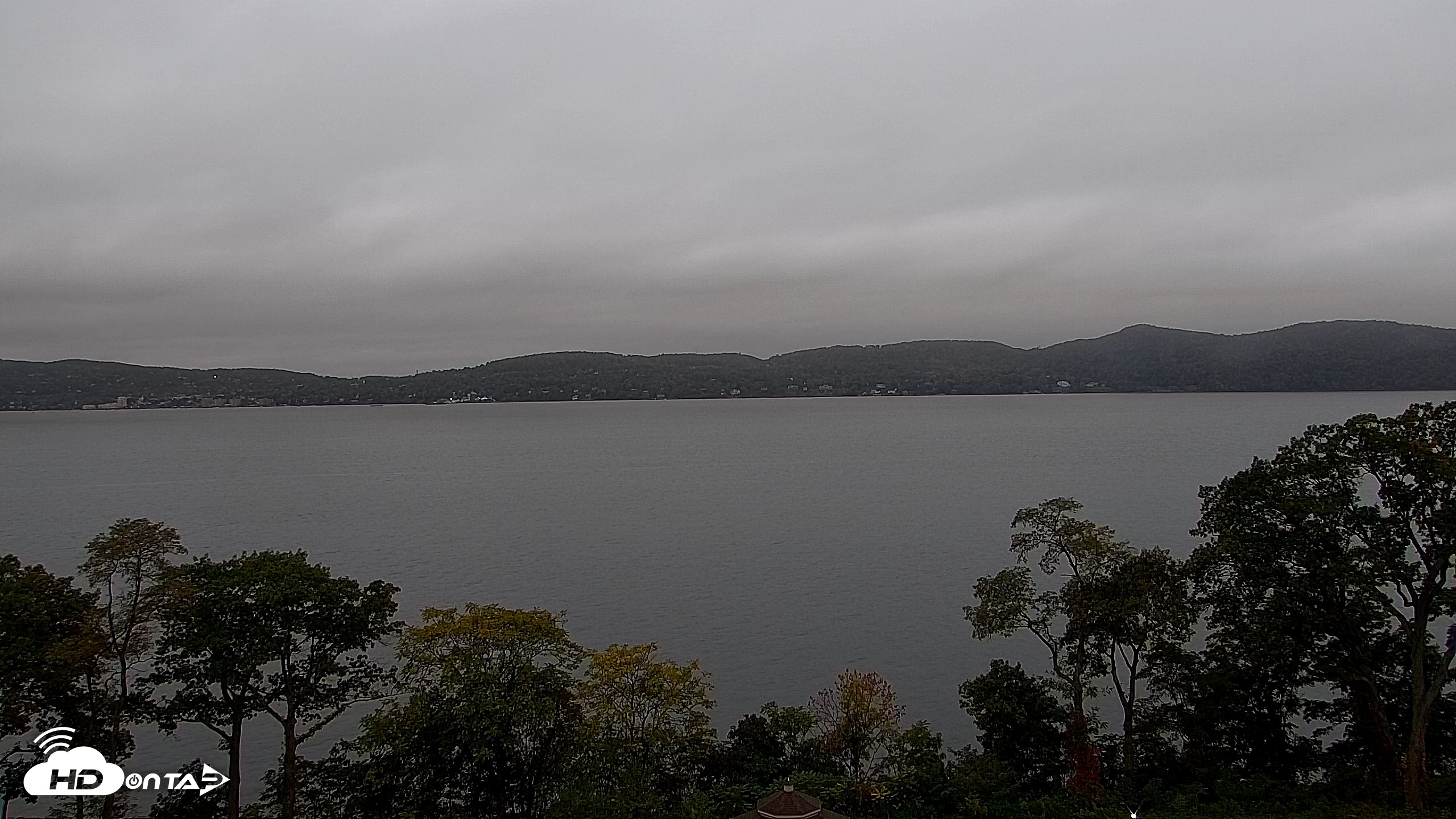 Snapshot of Hudson River Live Webcam taken Oct 16, 2026, 7:33am EDT