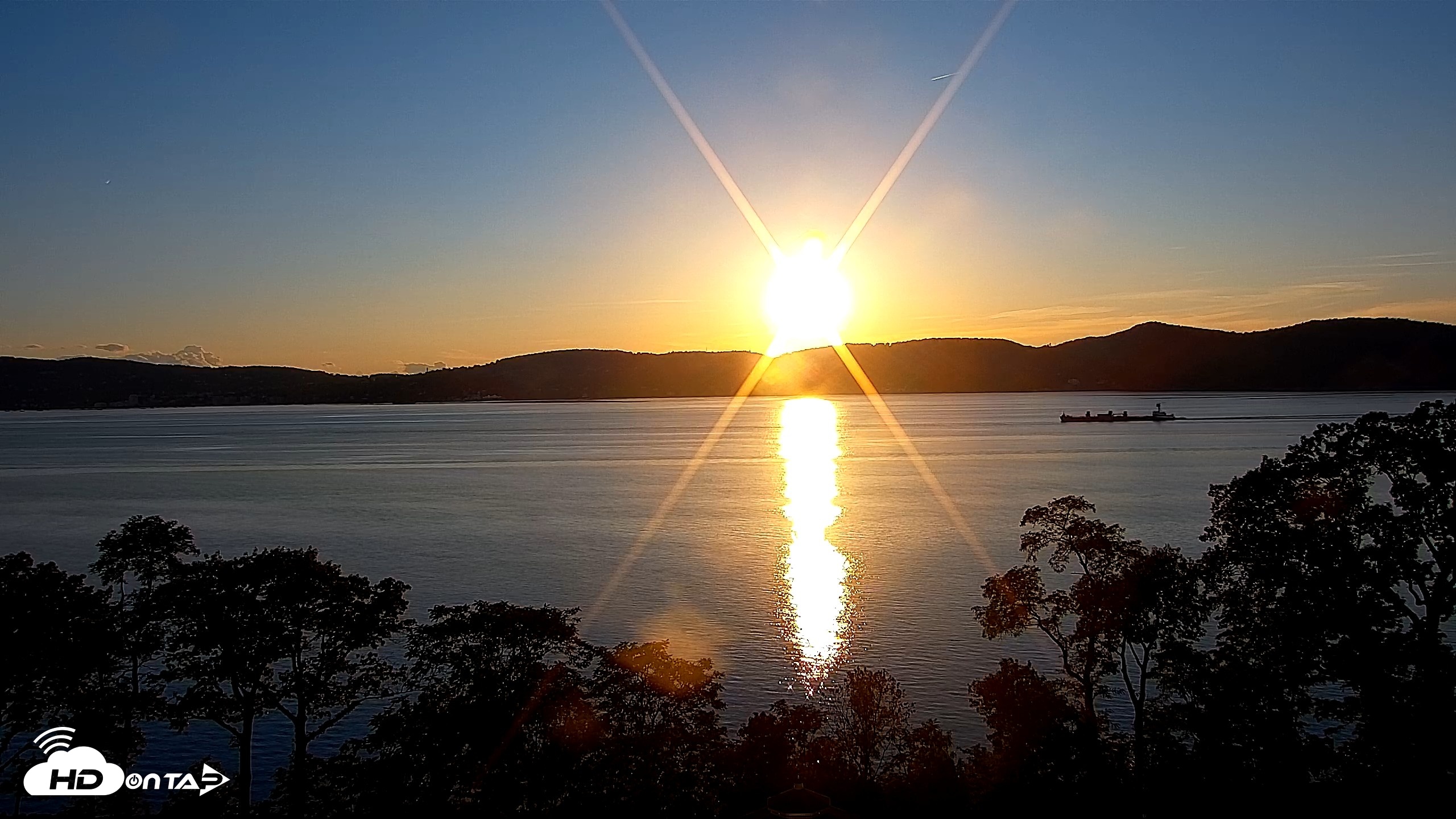 Snapshot of Hudson River Live Webcam taken Sep 13, 2026, 6:45pm EDT