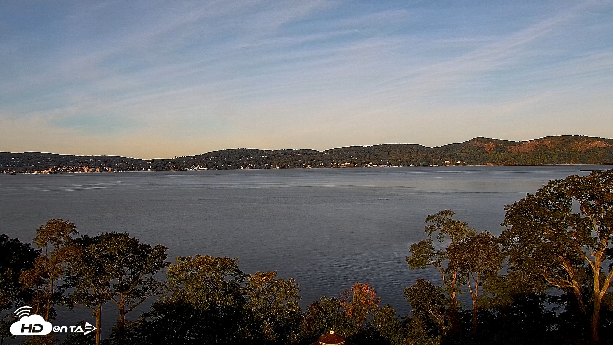 Snapshot of Hudson River Live Webcam taken Oct 10, 2026, 8:24am EDT