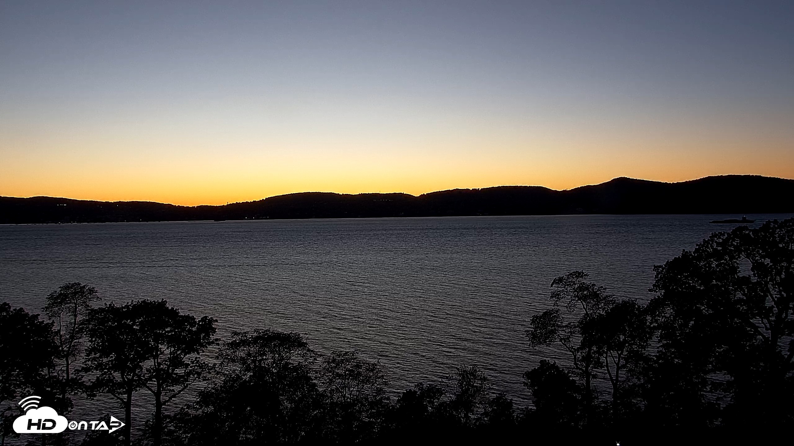 Snapshot of Hudson River Live Webcam taken Oct 17, 2026, 6:25pm EDT
