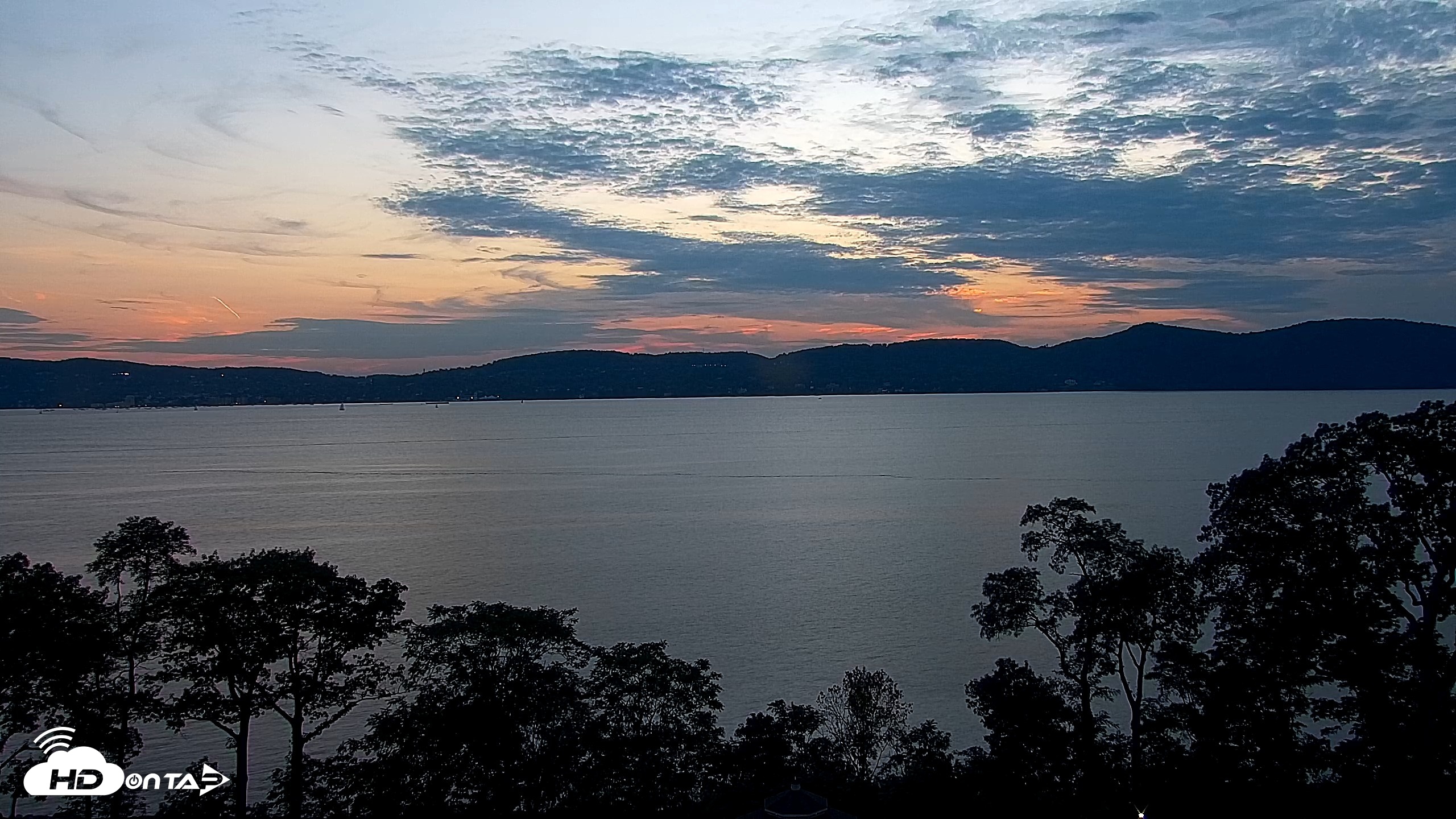 Snapshot of Hudson River Live Webcam taken Sep 9, 2026, 7:20pm EDT