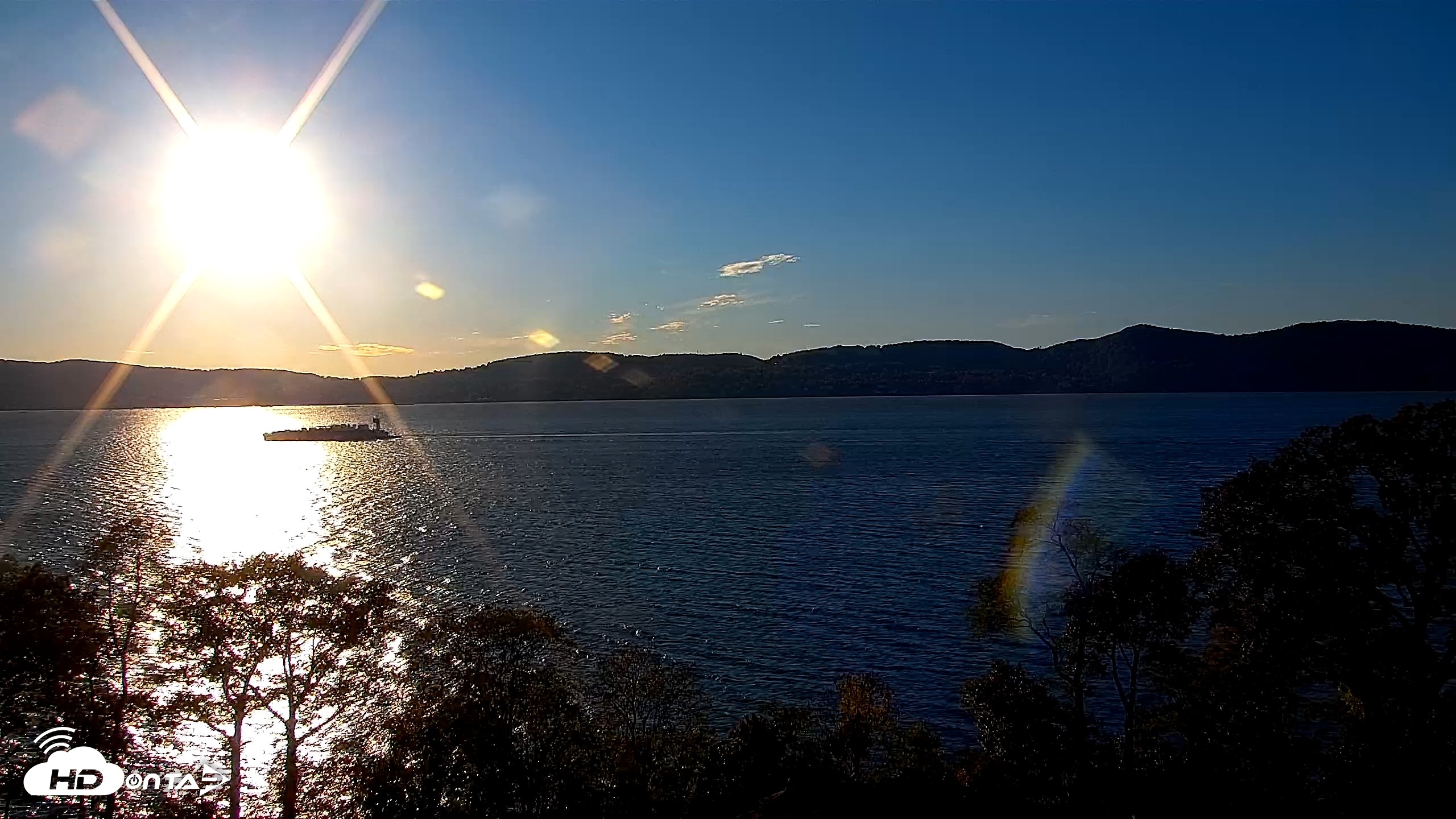 Snapshot of Hudson River Live Webcam taken Oct 22, 2026, 5:14pm EDT