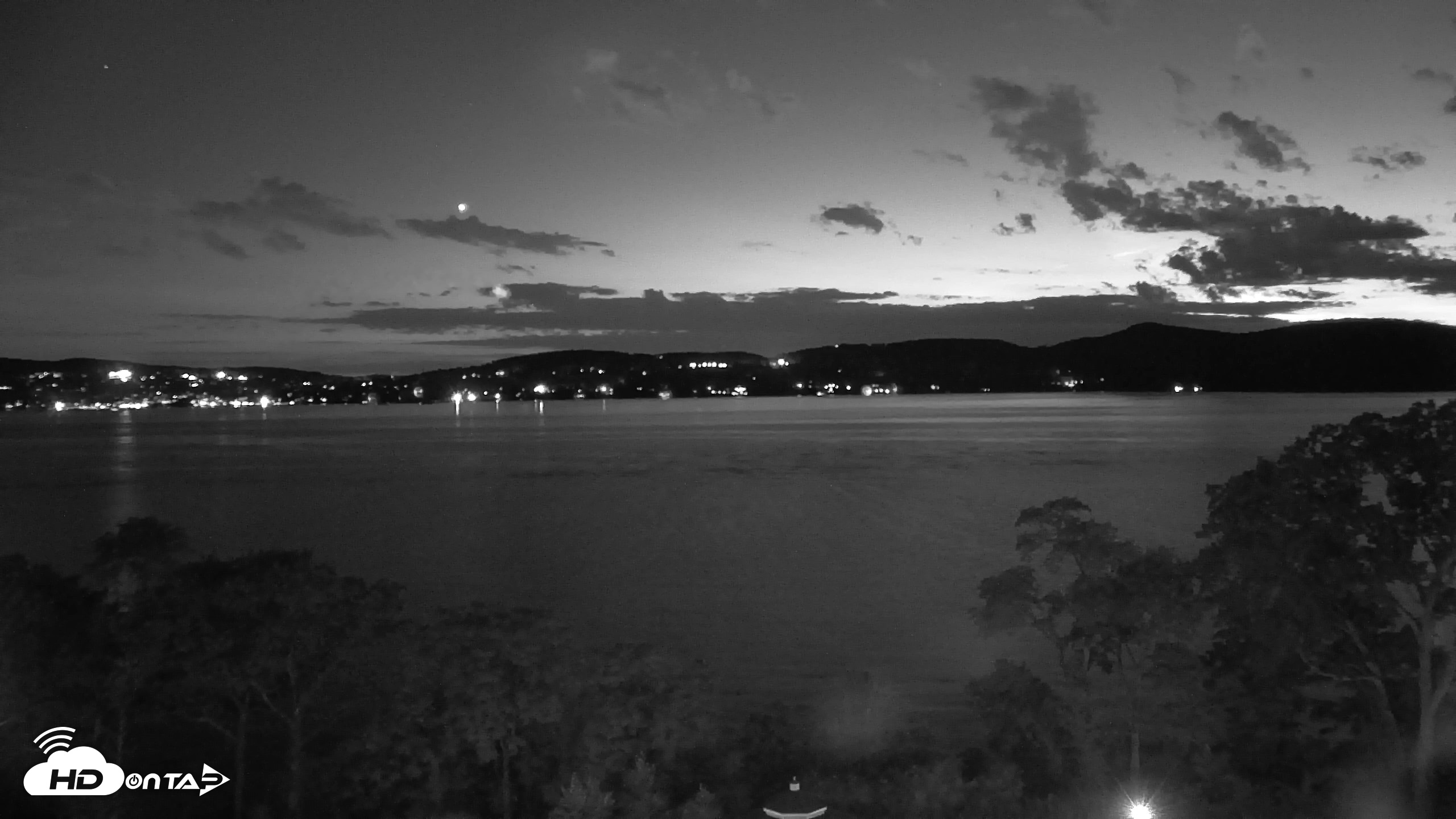 Snapshot of Hudson River Live Webcam taken Aug 15, 2026, 8:49pm EDT