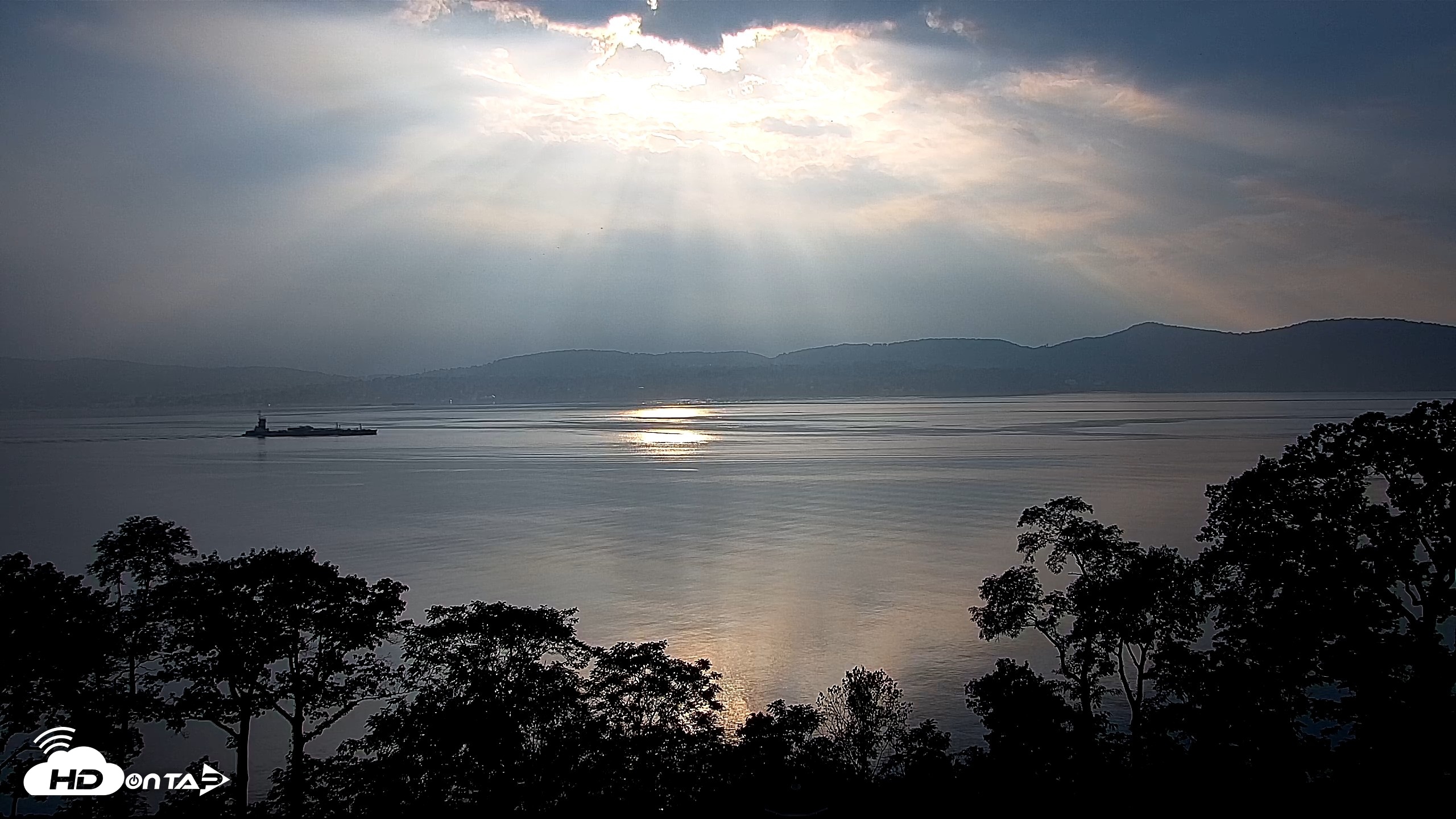 Snapshot of Hudson River Live Webcam taken Sep 1, 2026, 5:58pm EDT