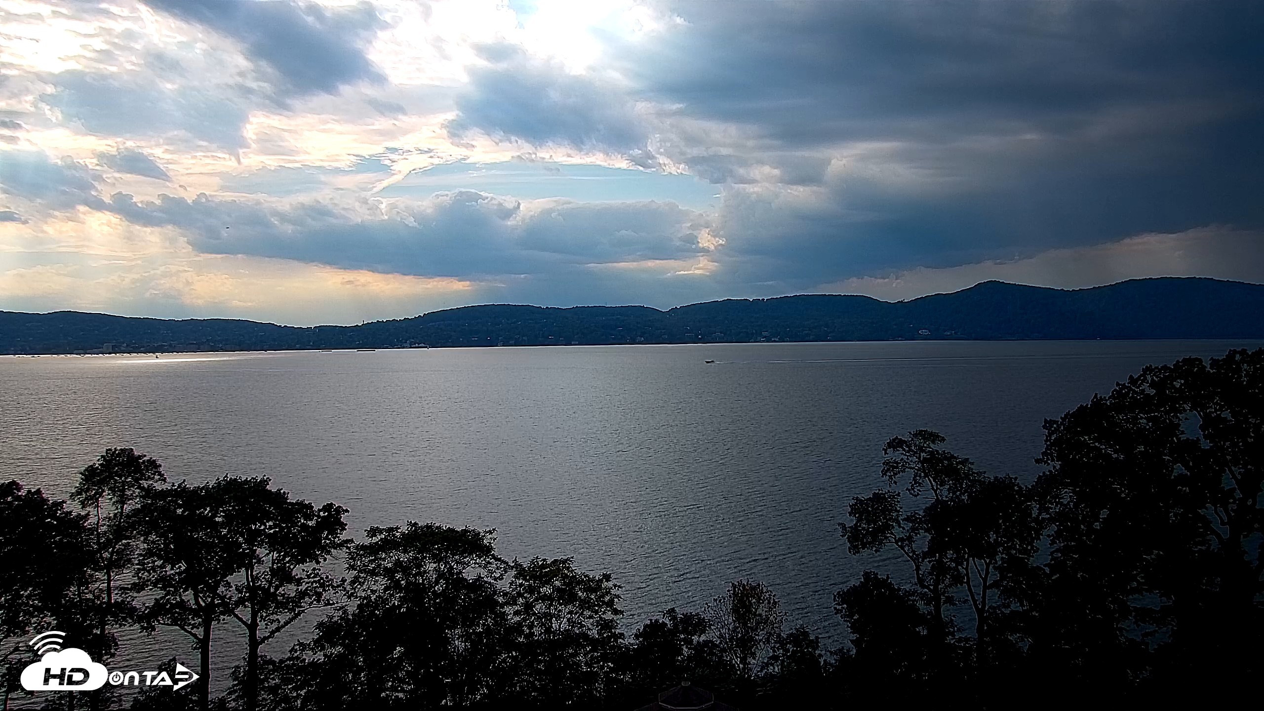 Snapshot of Hudson River Live Webcam taken Oct 2, 2026, 4:28pm EDT