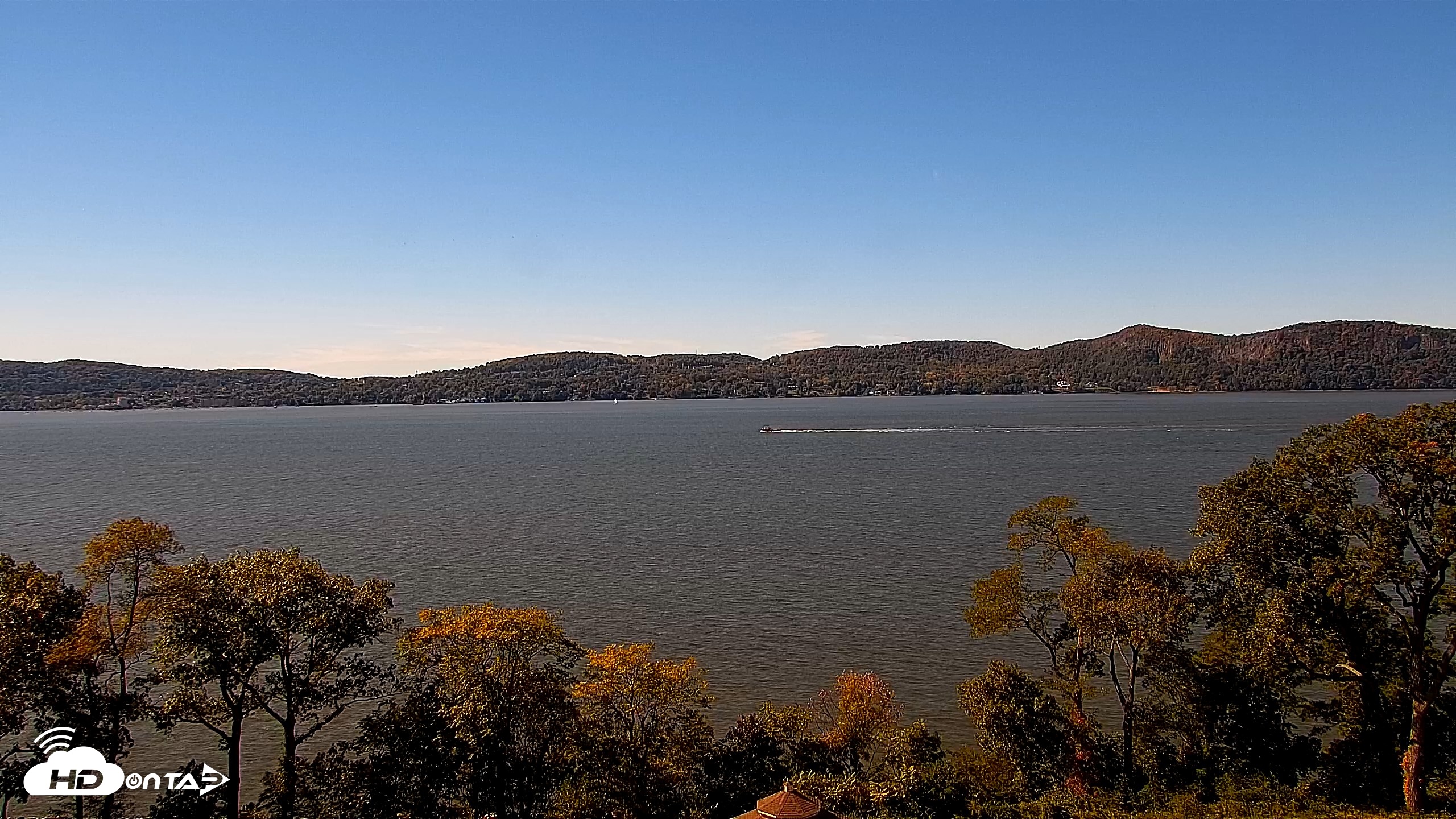Snapshot of Hudson River Live Webcam taken Oct 15, 2026, 1:25pm EDT