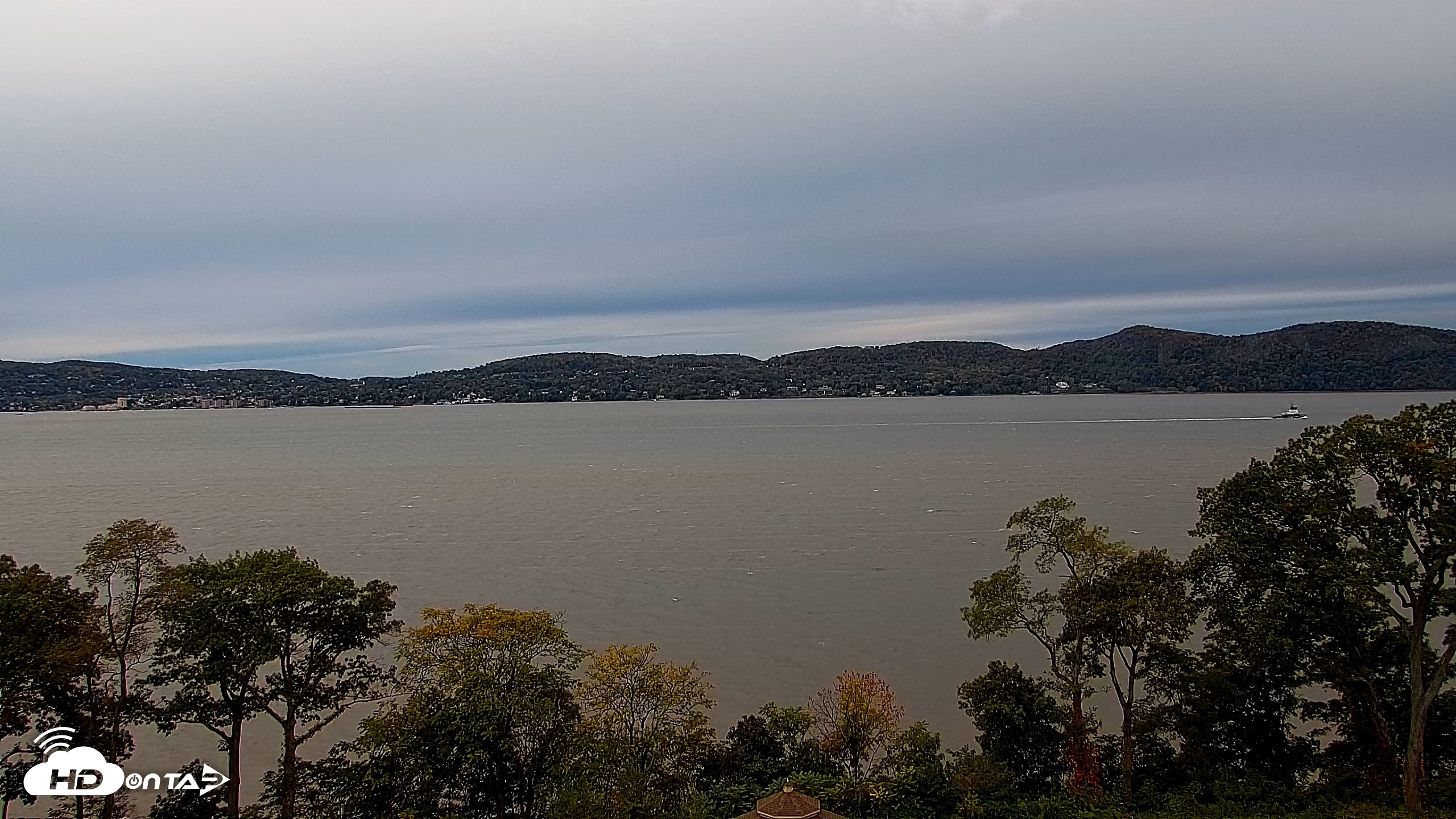 Snapshot of Hudson River Live Webcam taken Oct 17, 2026, 8:16am EDT