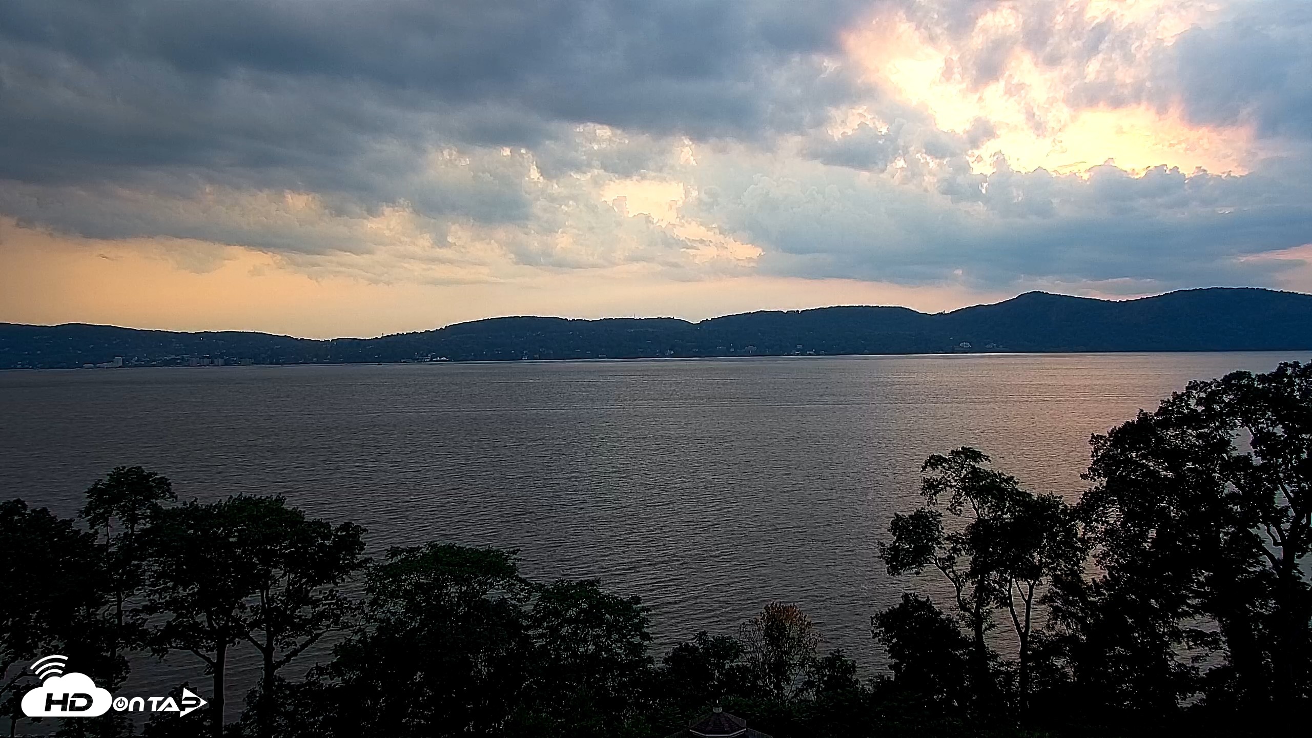 Snapshot of Hudson River Live Webcam taken Jul 27, 2026, 7:44pm EDT