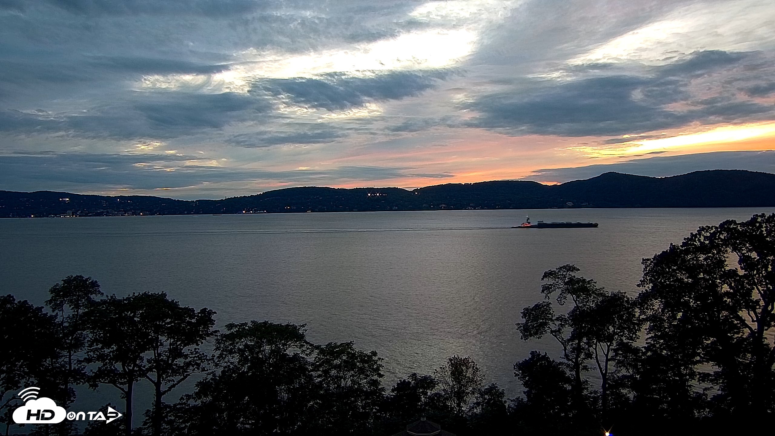 Snapshot of Hudson River Live Webcam taken Sep 22, 2026, 7:07pm EDT