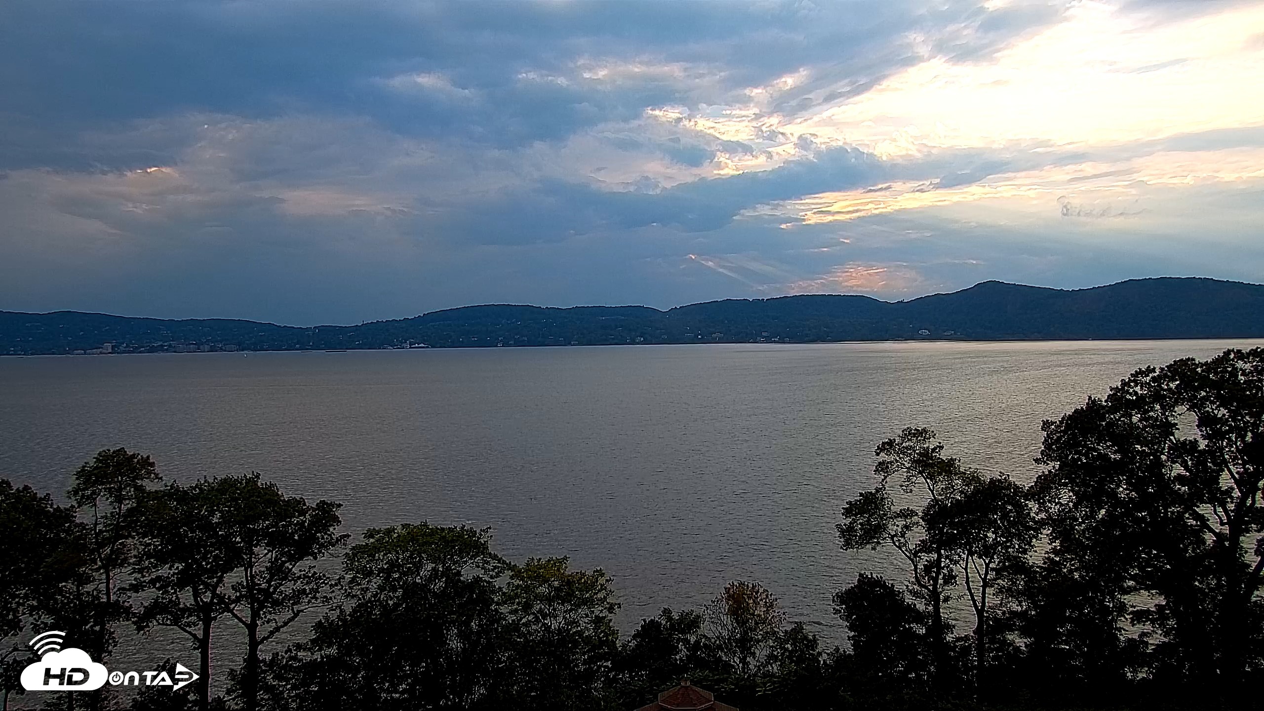Snapshot of Hudson River Live Webcam taken Oct 2, 2026, 5:31pm EDT