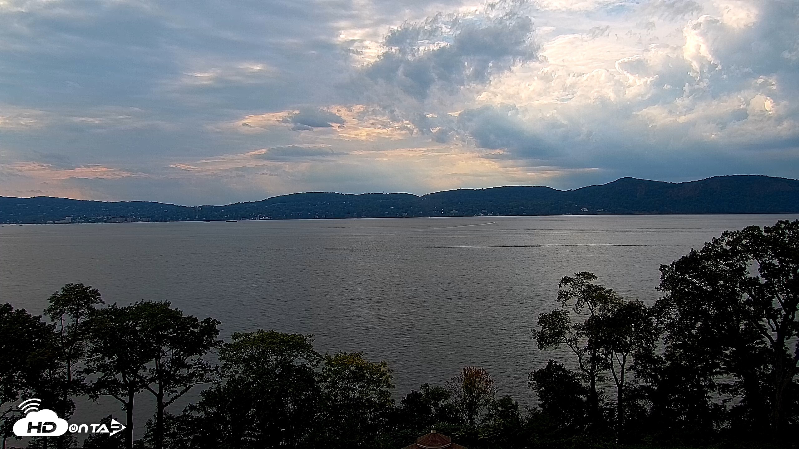 Snapshot of Hudson River Live Webcam taken Oct 2, 2026, 4:02pm EDT