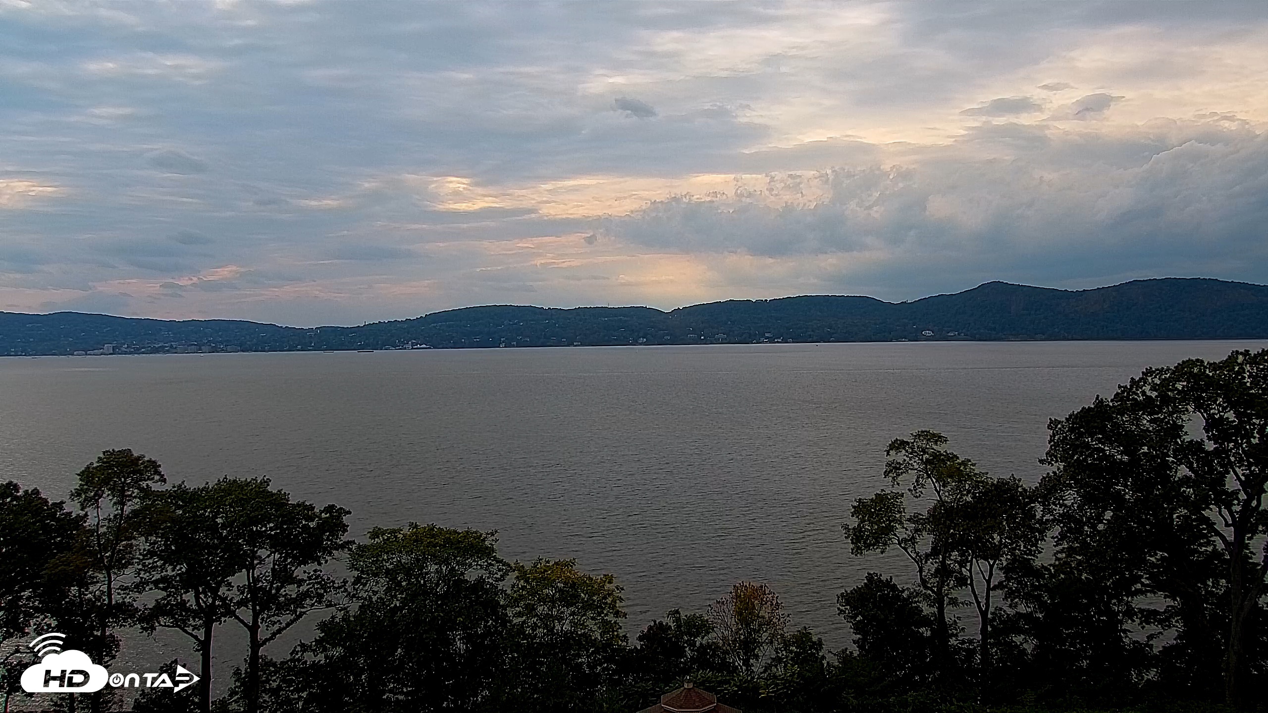 Snapshot of Hudson River Live Webcam taken Oct 2, 2026, 3:44pm EDT