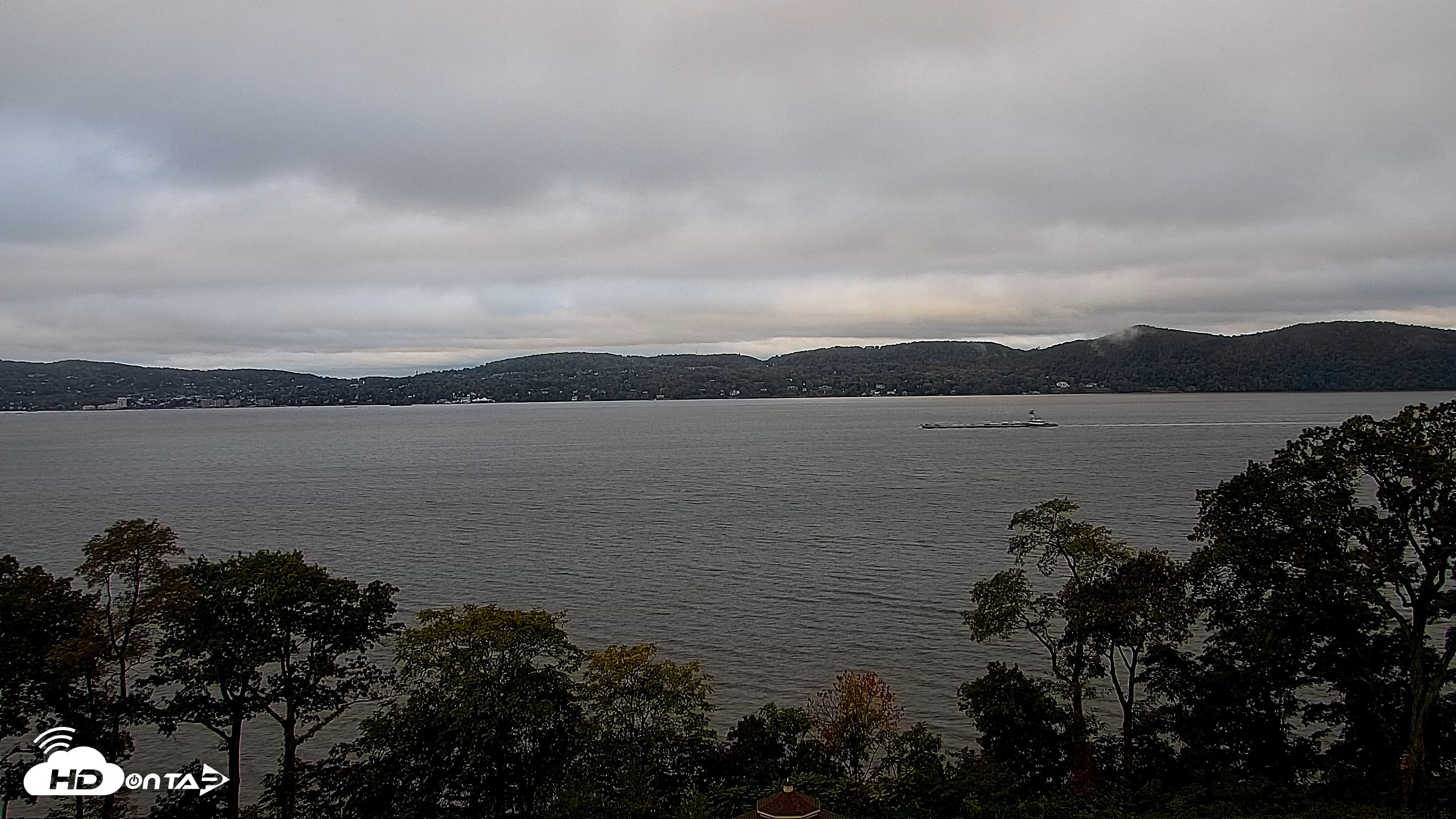 Snapshot of Hudson River Live Webcam taken Oct 12, 2026, 8:05am EDT