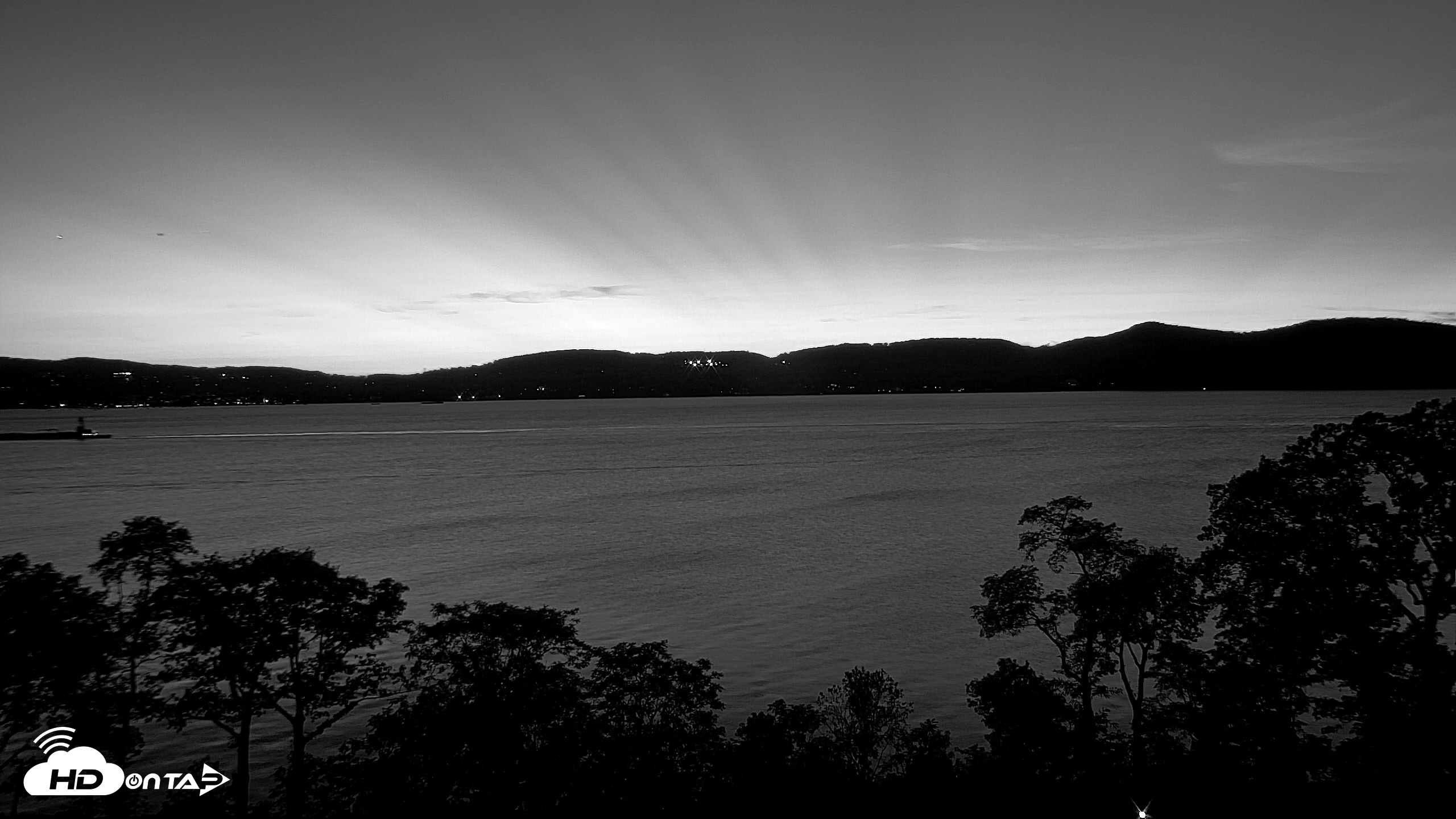 Snapshot of Hudson River Live Webcam taken Sep 15, 2026, 7:31pm EDT