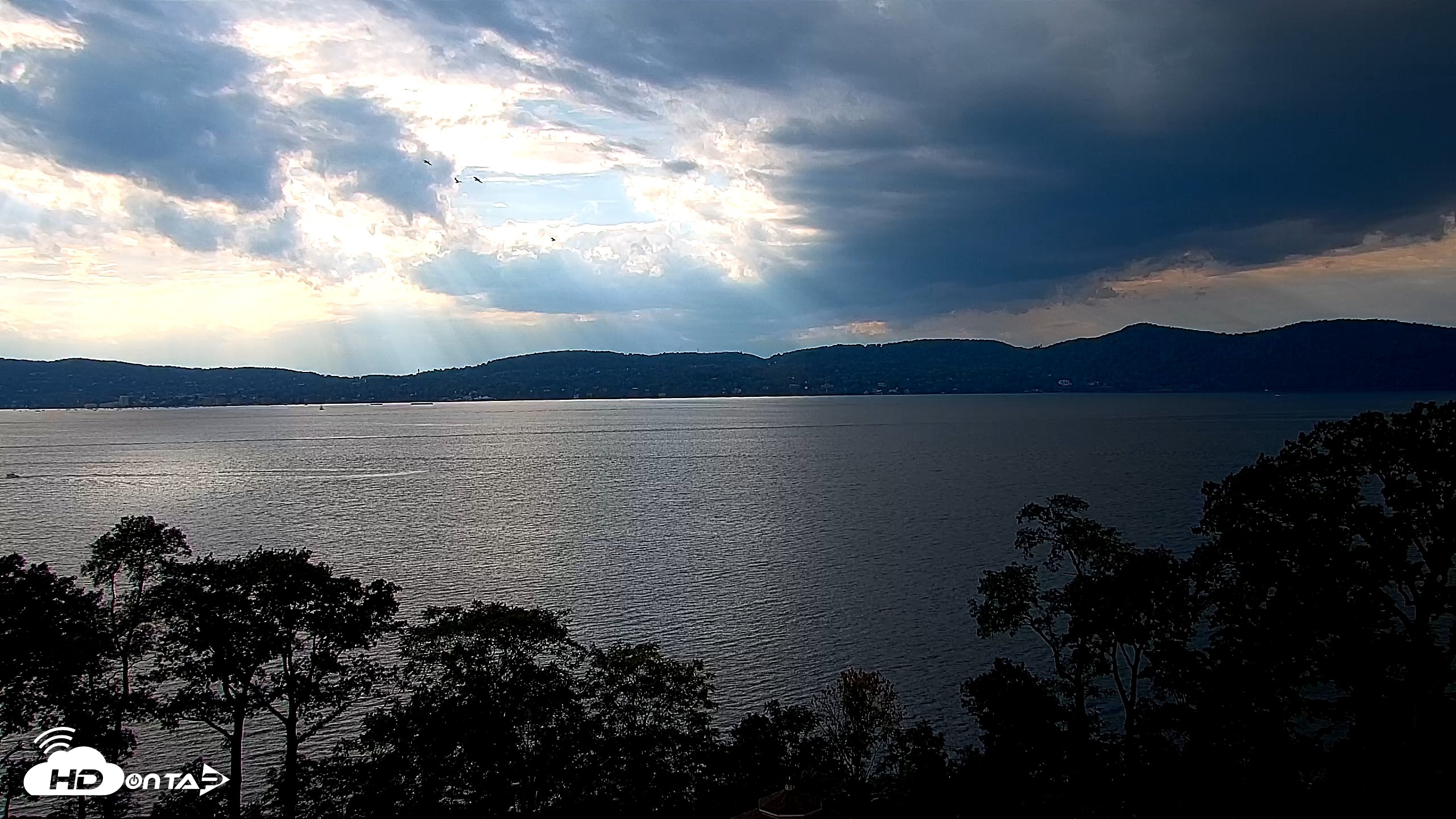 Snapshot of Hudson River Live Webcam taken Oct 2, 2026, 4:36pm EDT