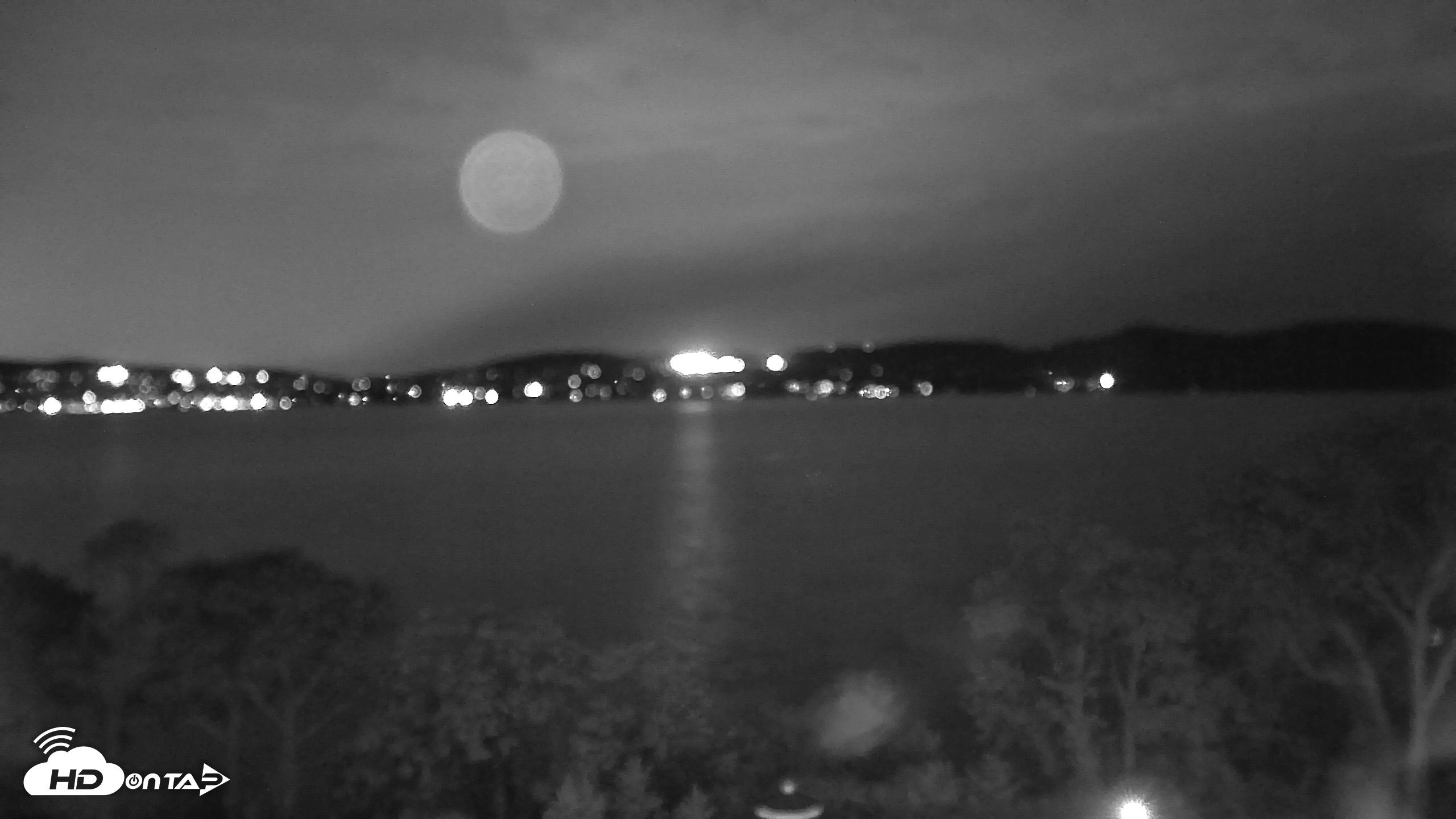 Snapshot of Hudson River Live Webcam taken Oct 16, 2026, 7:49pm EDT