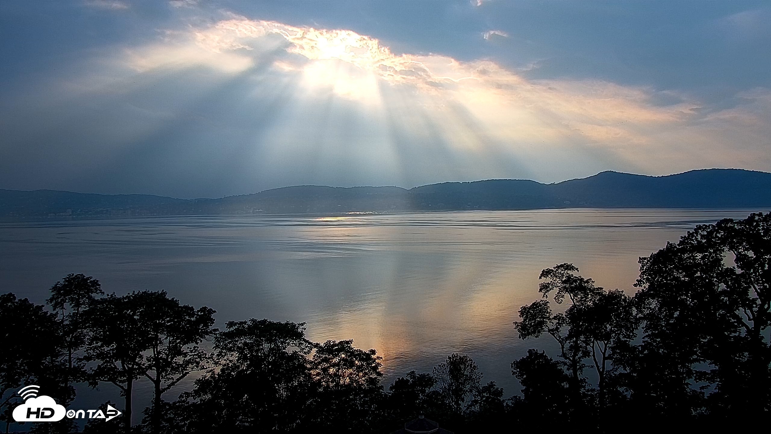 Snapshot of Hudson River Live Webcam taken Sep 1, 2026, 5:53pm EDT