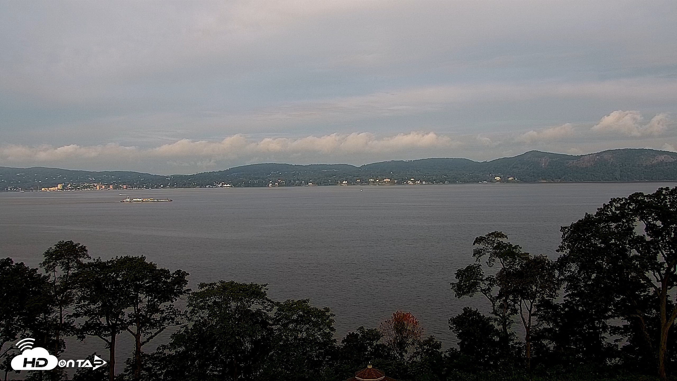 Snapshot of Hudson River Live Webcam taken Aug 28, 2026, 8:34am EDT