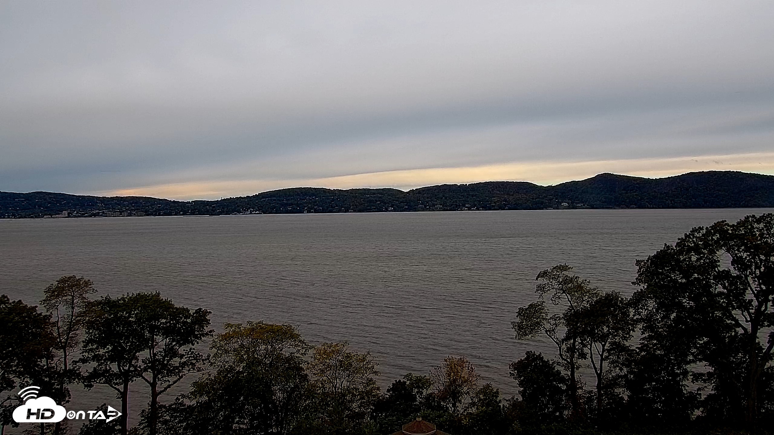Snapshot of Hudson River Live Webcam taken Oct 17, 2026, 9:44am EDT
