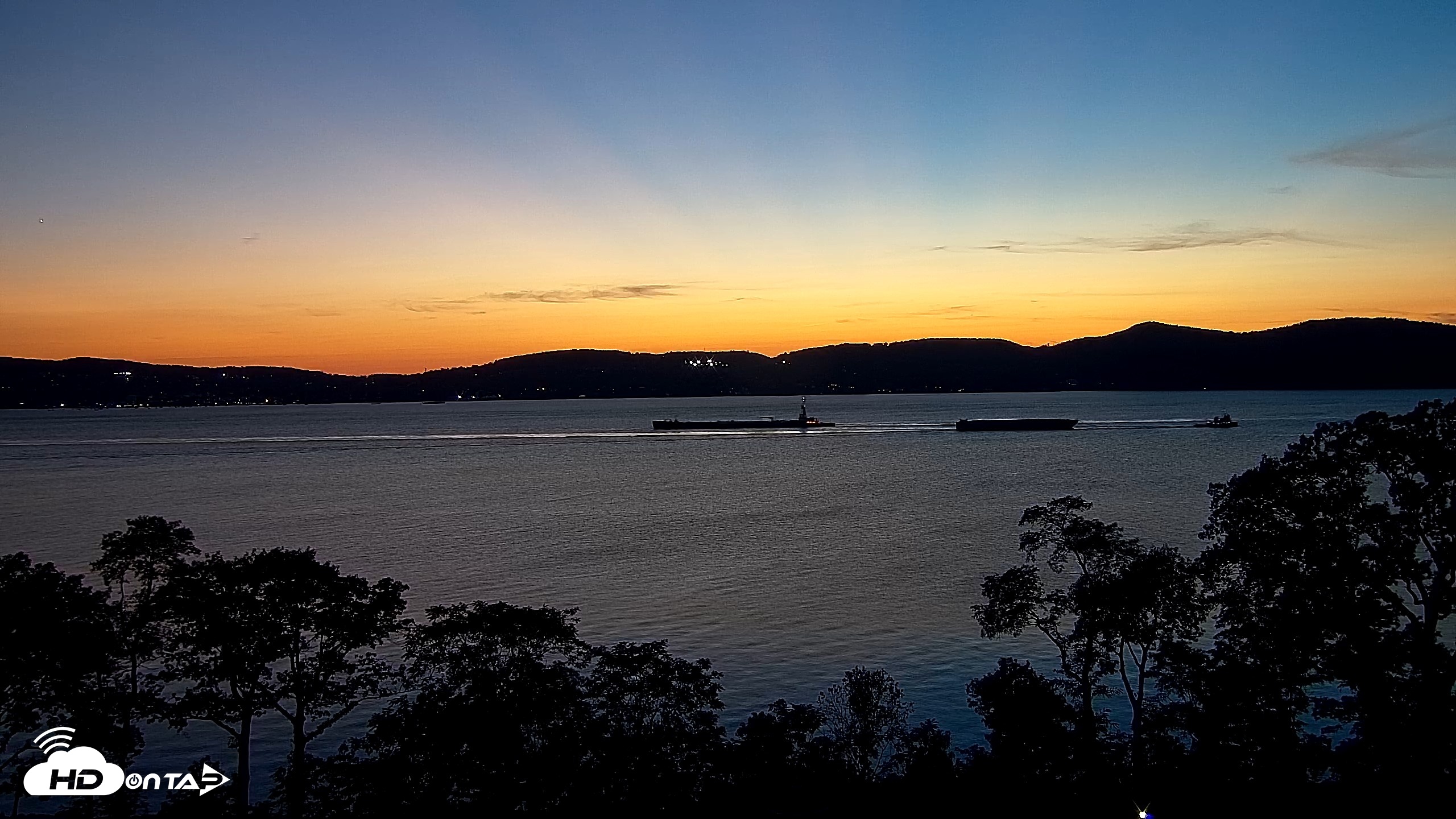 Snapshot of Hudson River Live Webcam taken Sep 15, 2026, 7:28pm EDT
