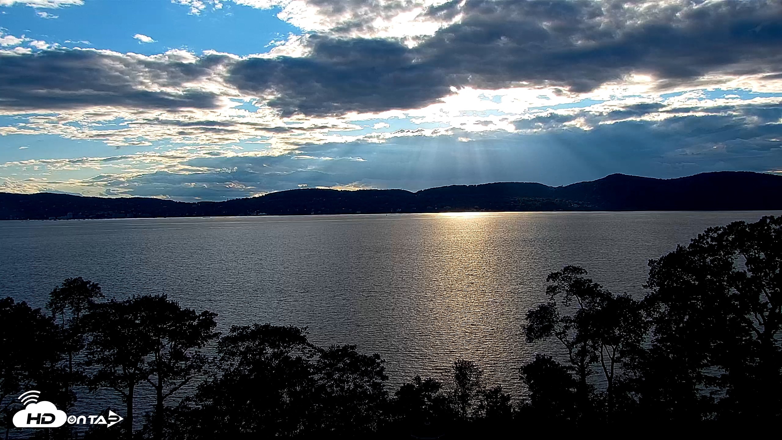 Snapshot of Hudson River Live Webcam taken Aug 25, 2026, 6:31pm EDT