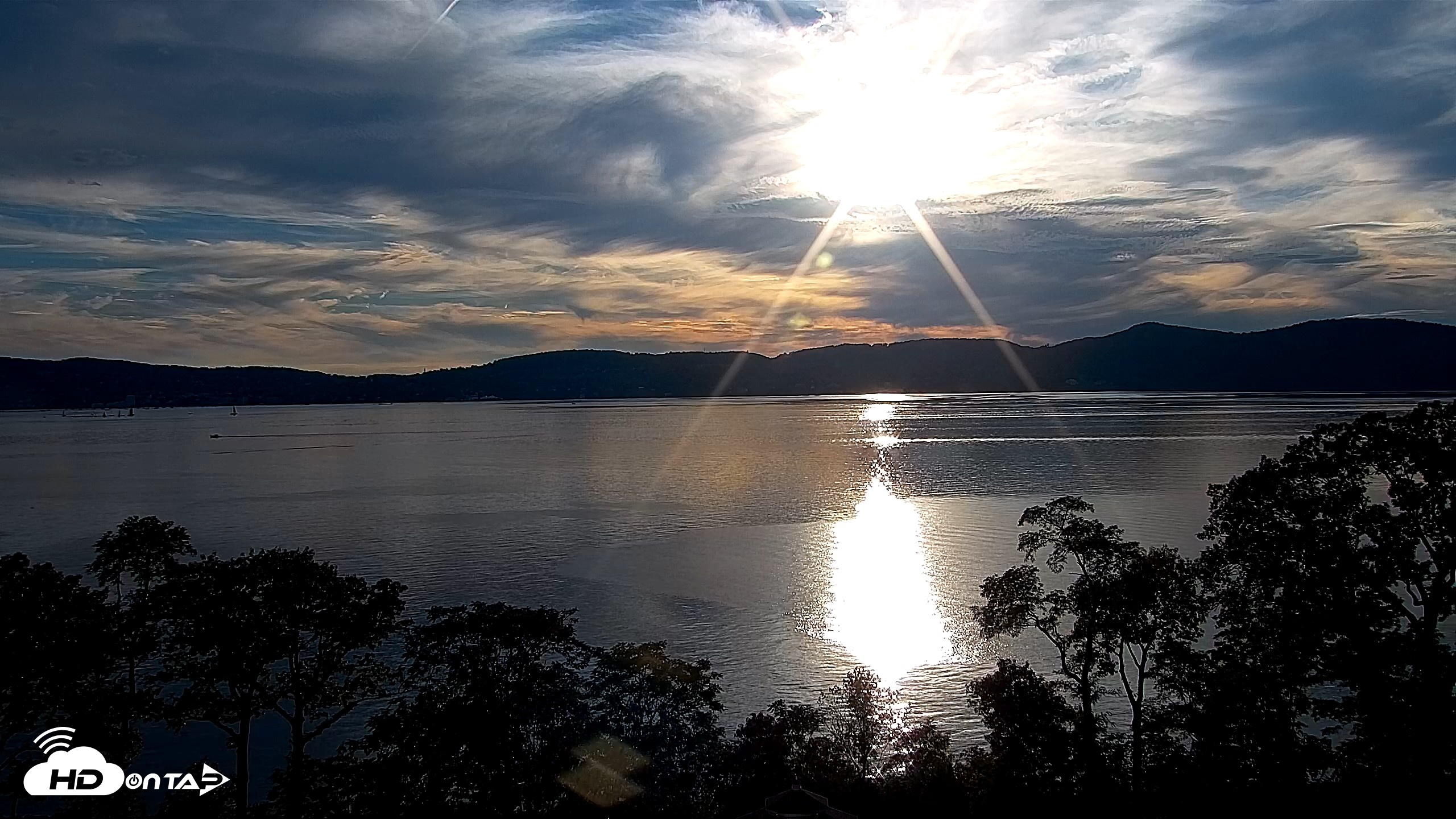 Snapshot of Hudson River Live Webcam taken Aug 26, 2026, 6:41pm EDT