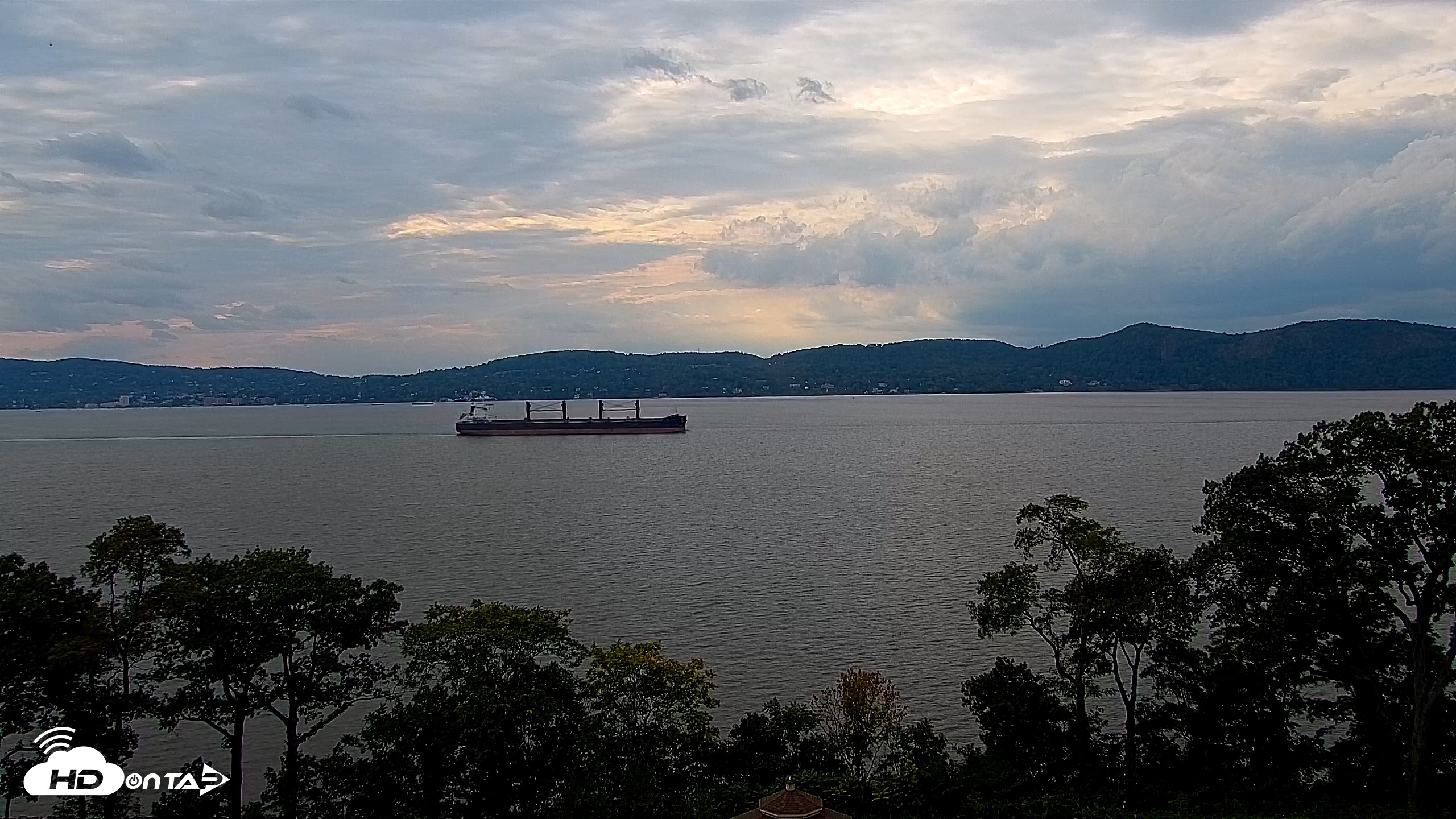 Snapshot of Hudson River Live Webcam taken Oct 2, 2026, 3:46pm EDT