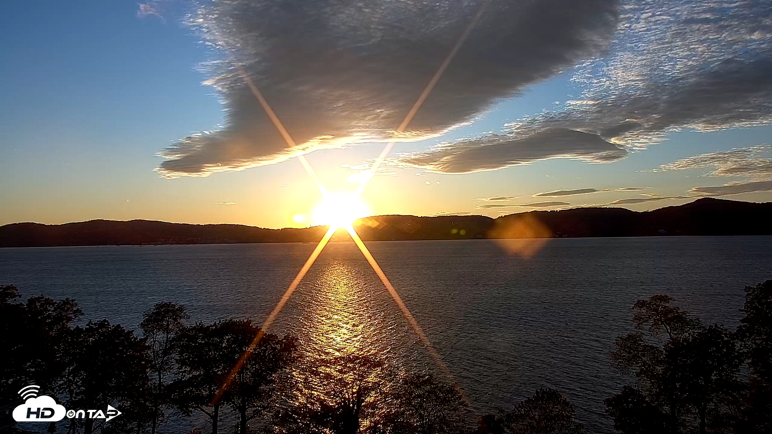 Snapshot of Hudson River Live Webcam taken Oct 15, 2025, 6:04pm EDT