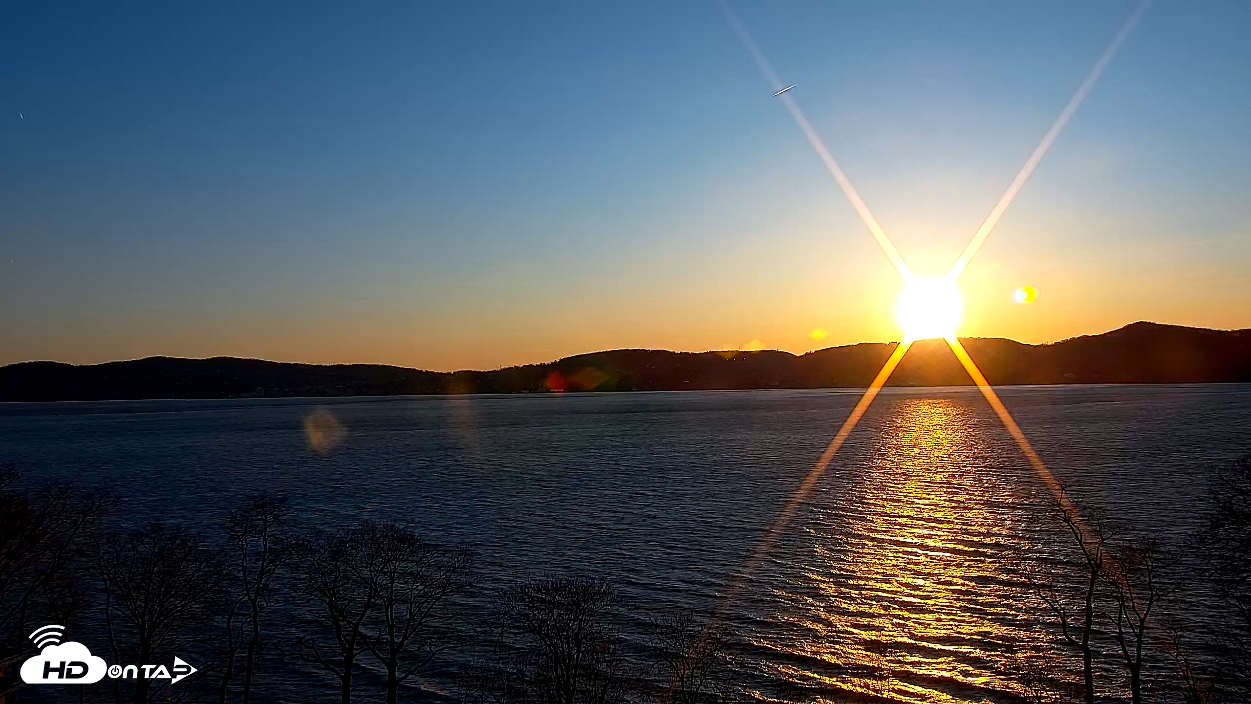Snapshot of Hudson River Live Webcam taken Apr 7, 2026, 7:06pm EDT