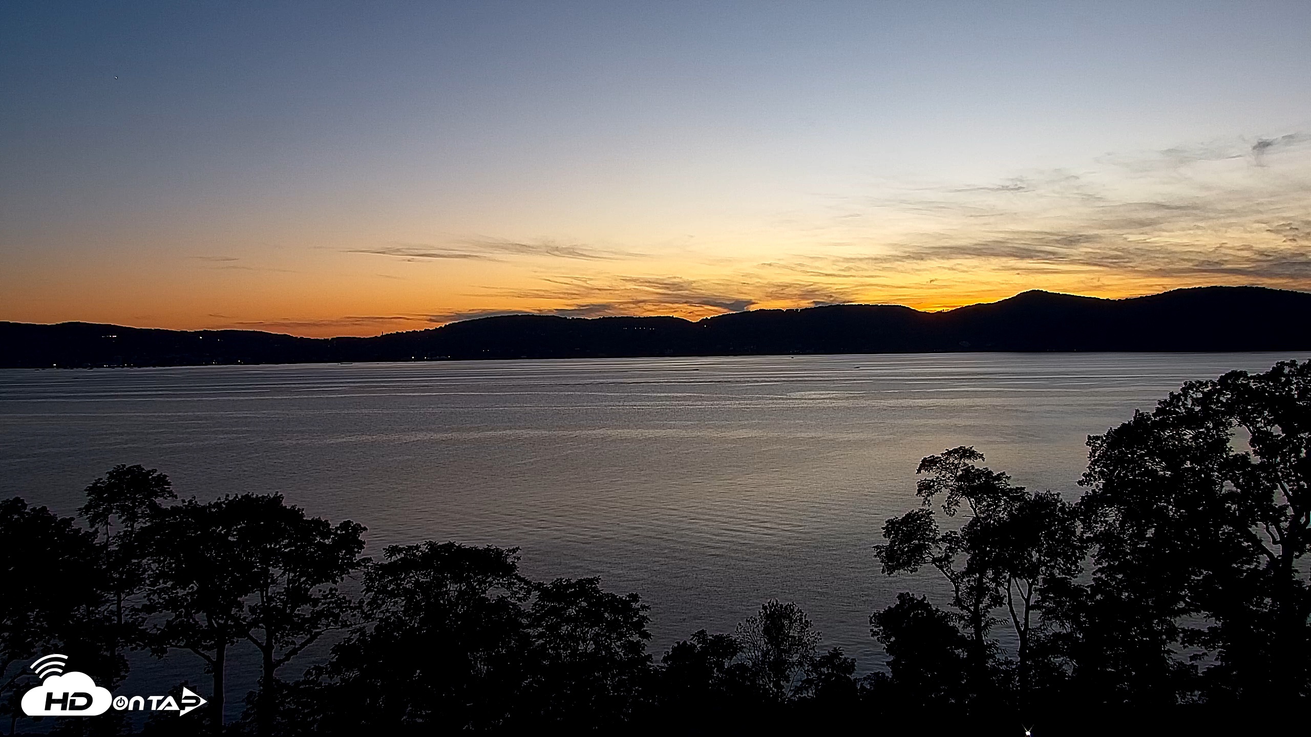 Snapshot of Hudson River Live Webcam taken Aug 29, 2026, 7:47pm EDT