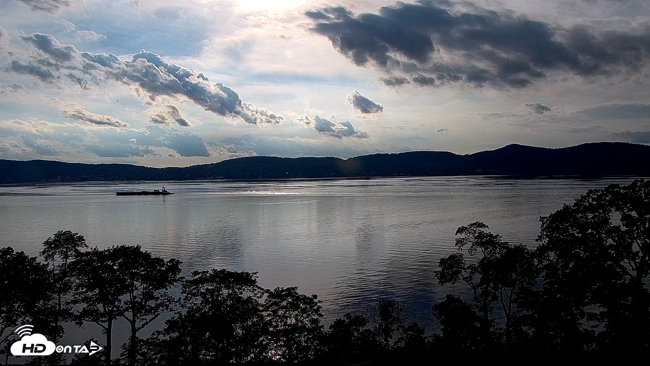 Snapshot of Hudson River Live Webcam taken Sep 3, 2026, 5:35pm EDT