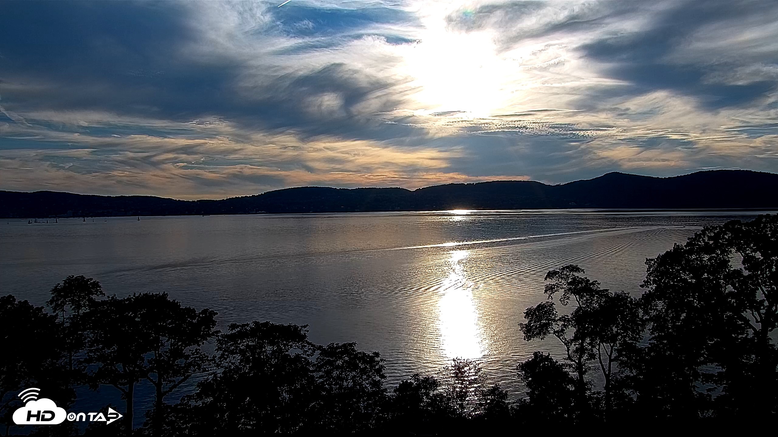 Snapshot of Hudson River Live Webcam taken Aug 26, 2026, 6:34pm EDT