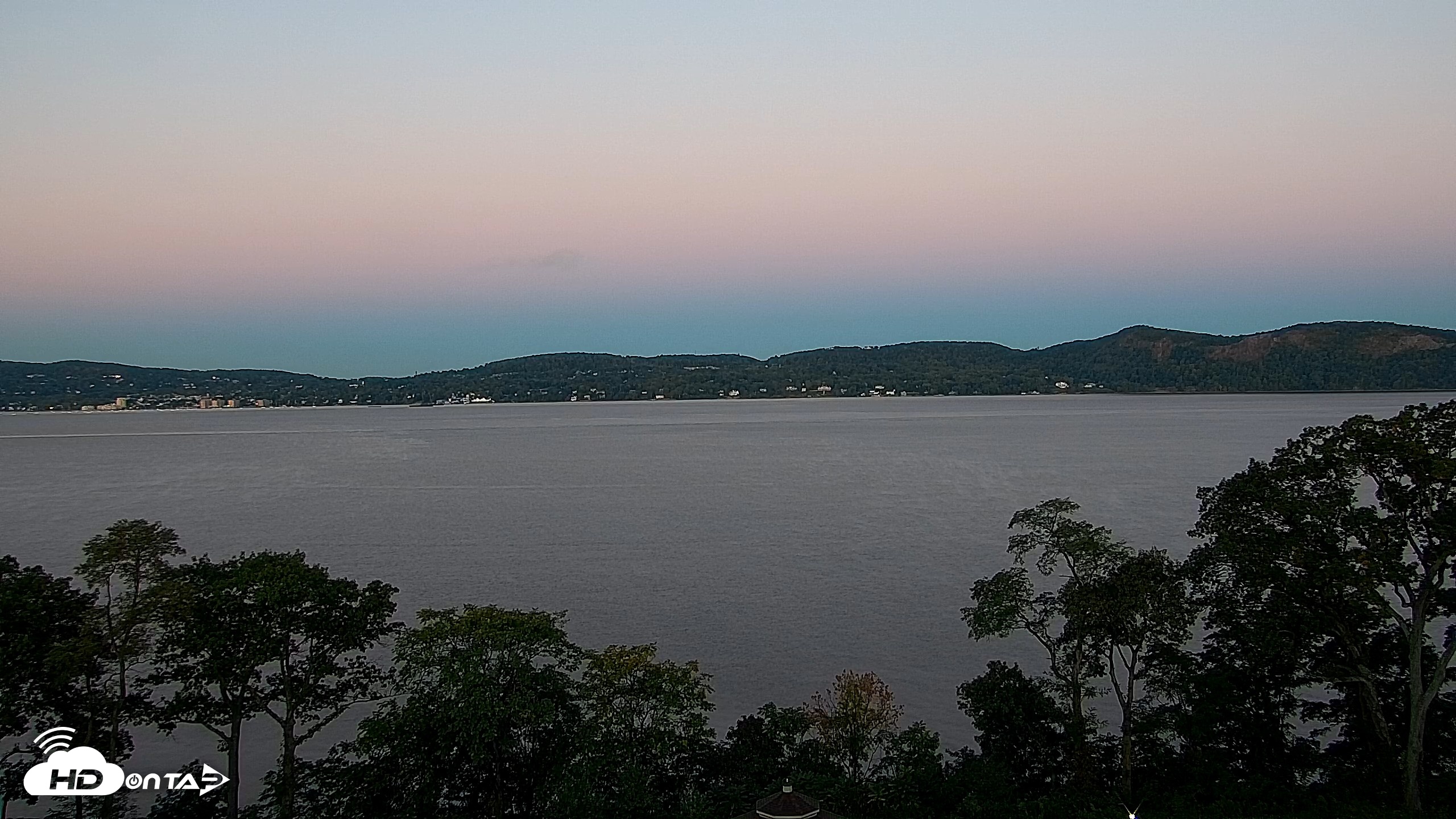 Snapshot of Hudson River Live Webcam taken Oct 7, 2026, 6:50am EDT