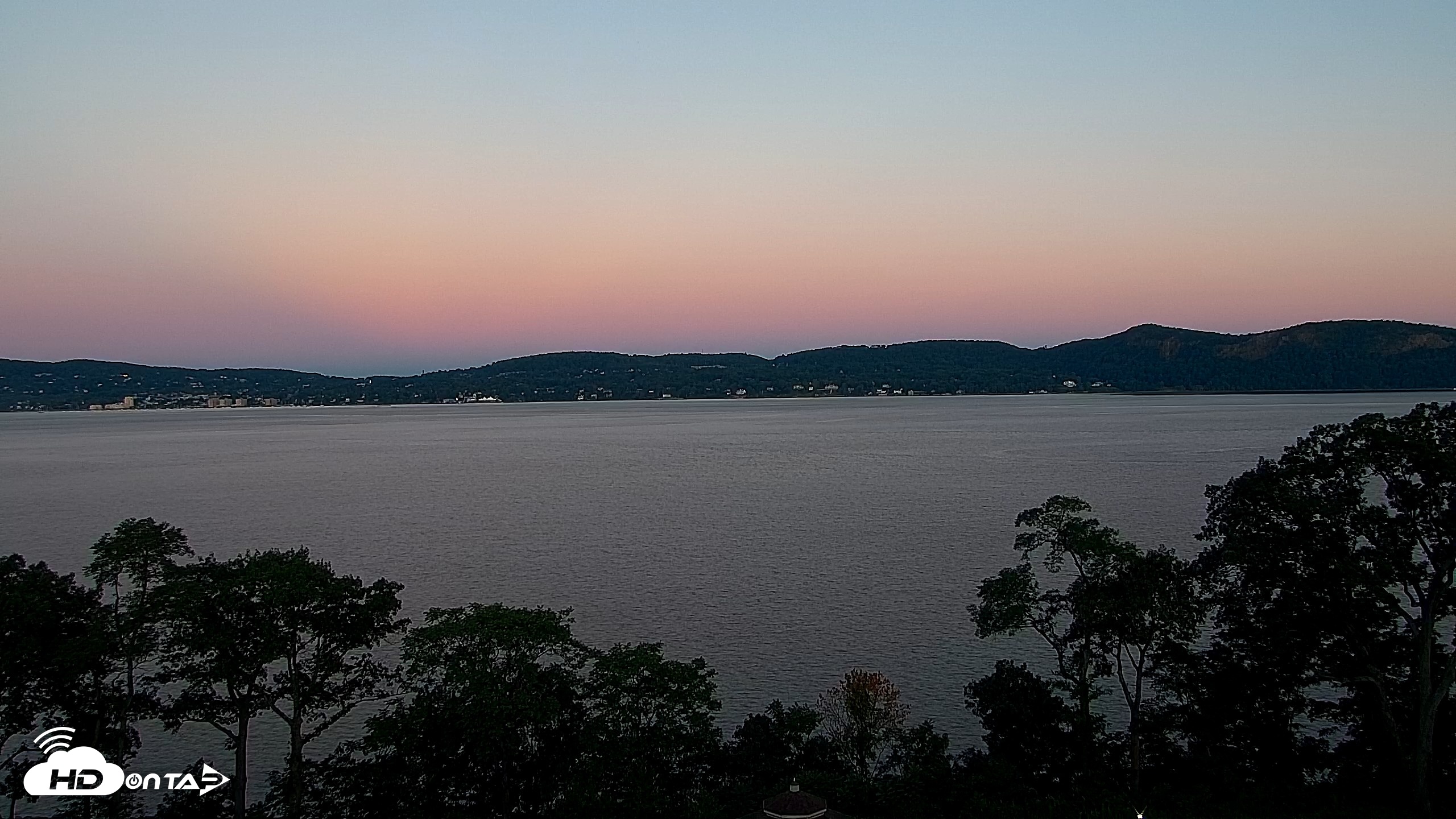 Snapshot of Hudson River Live Webcam taken Aug 25, 2026, 6:14am EDT