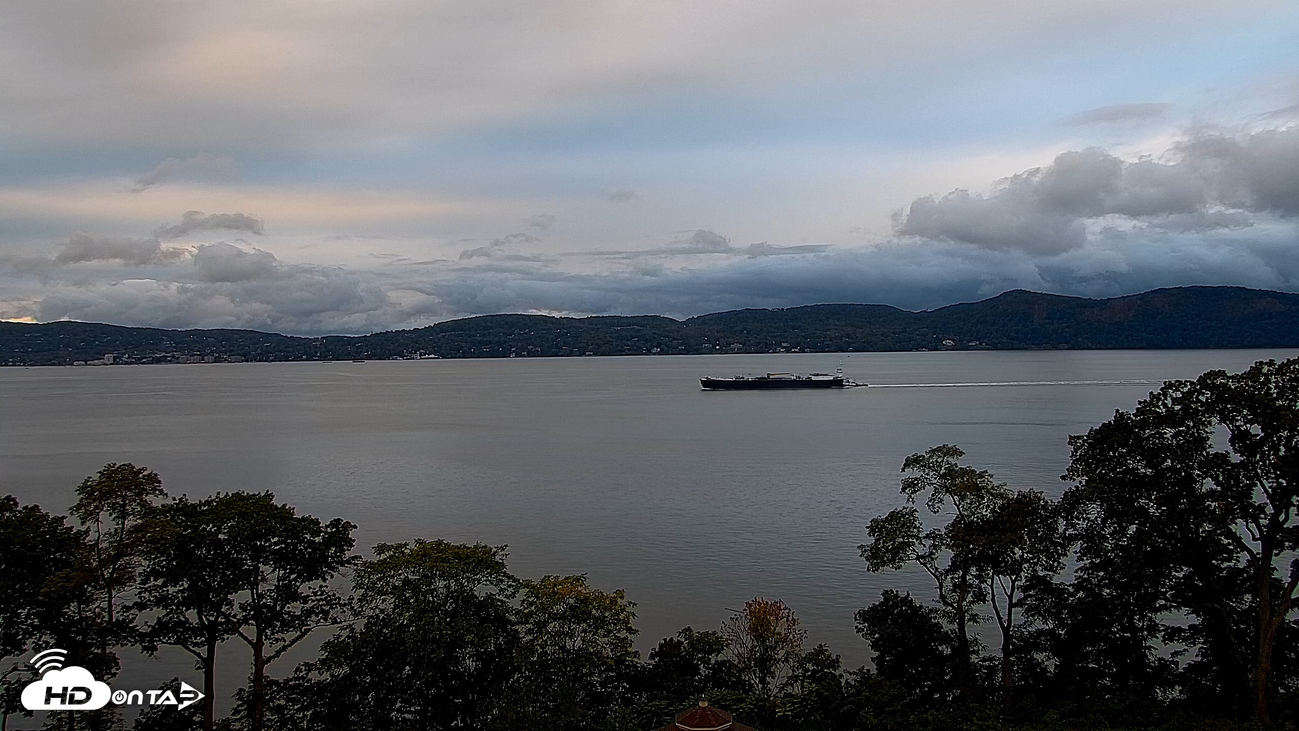Snapshot of Hudson River Live Webcam taken Oct 4, 2026, 6:01pm EDT
