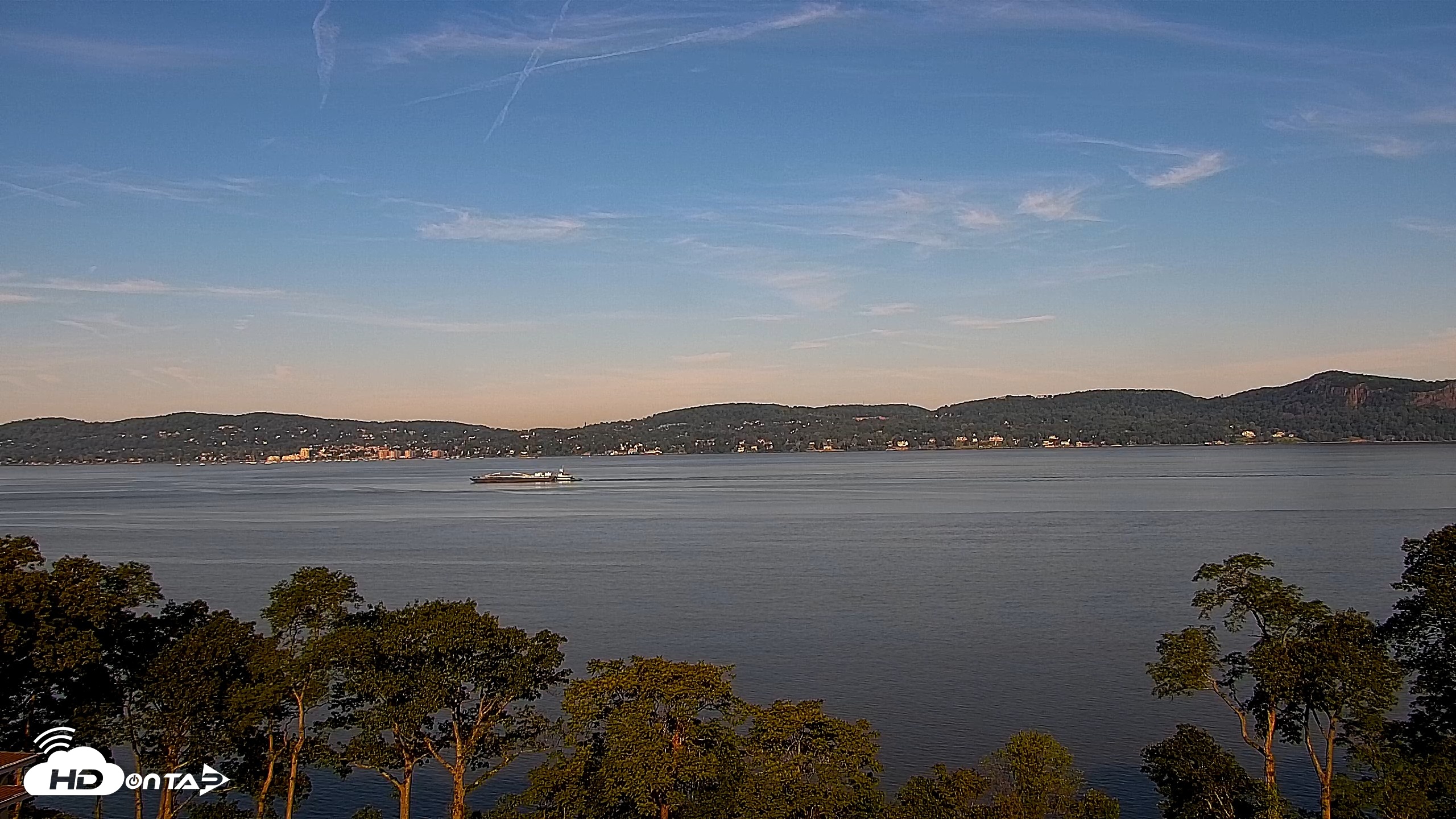Snapshot of Hudson River Live Webcam taken Jun 5, 2026, 7:47am EDT