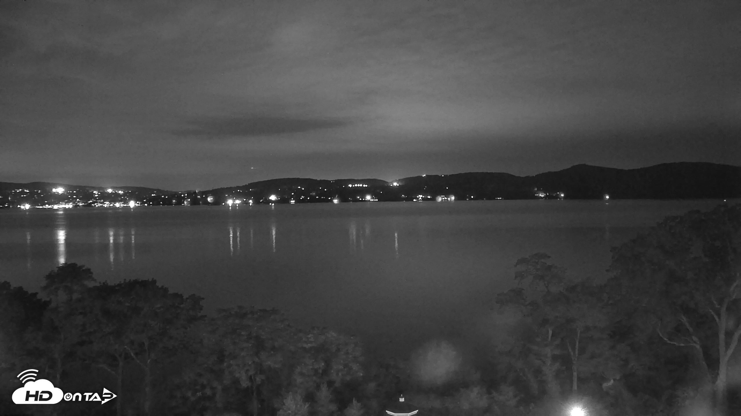 Snapshot of Hudson River Live Webcam taken Sep 30, 2026, 10:02pm EDT