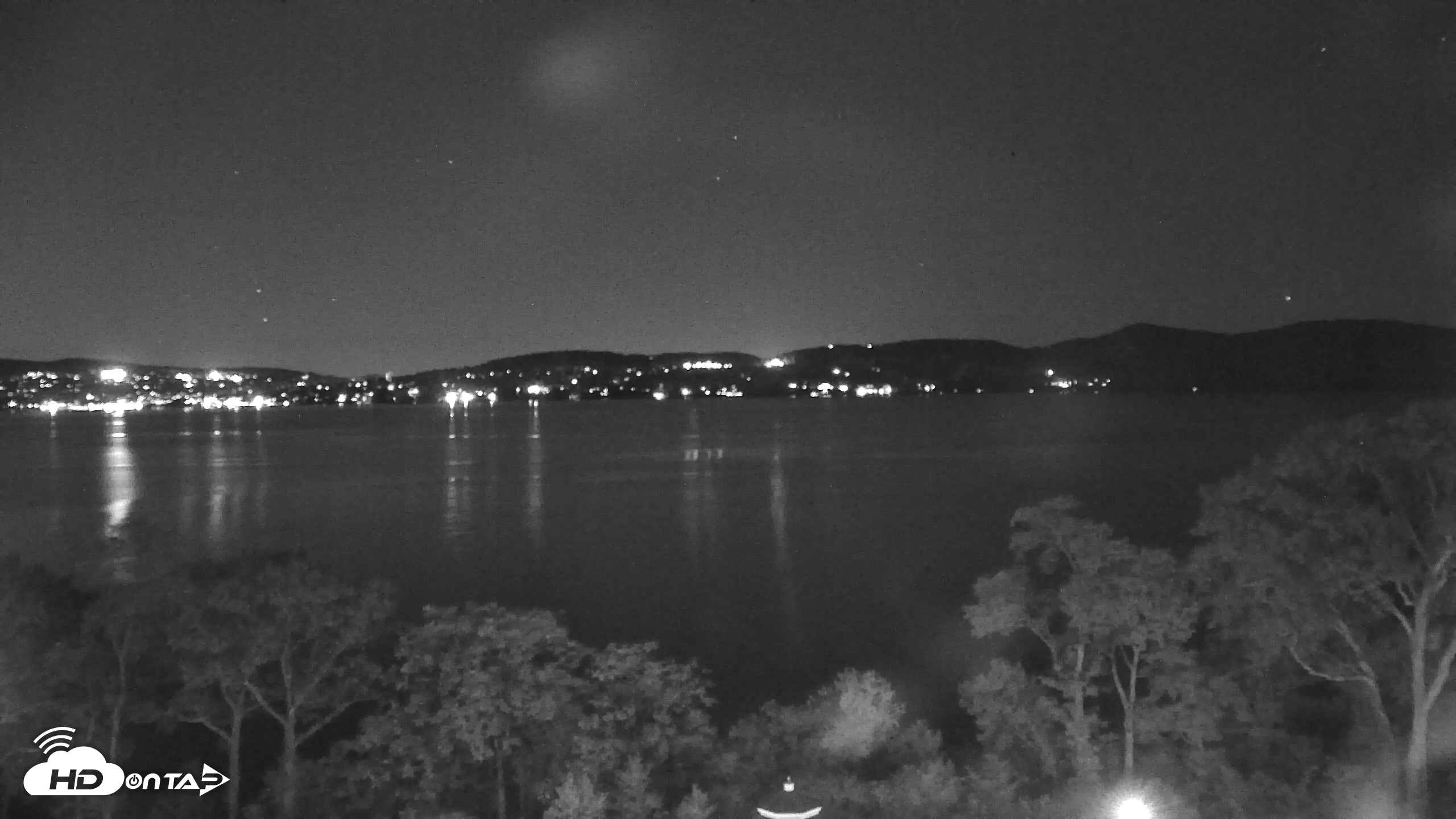 Snapshot of Hudson River Live Webcam taken Oct 19, 2026, 8:11pm EDT