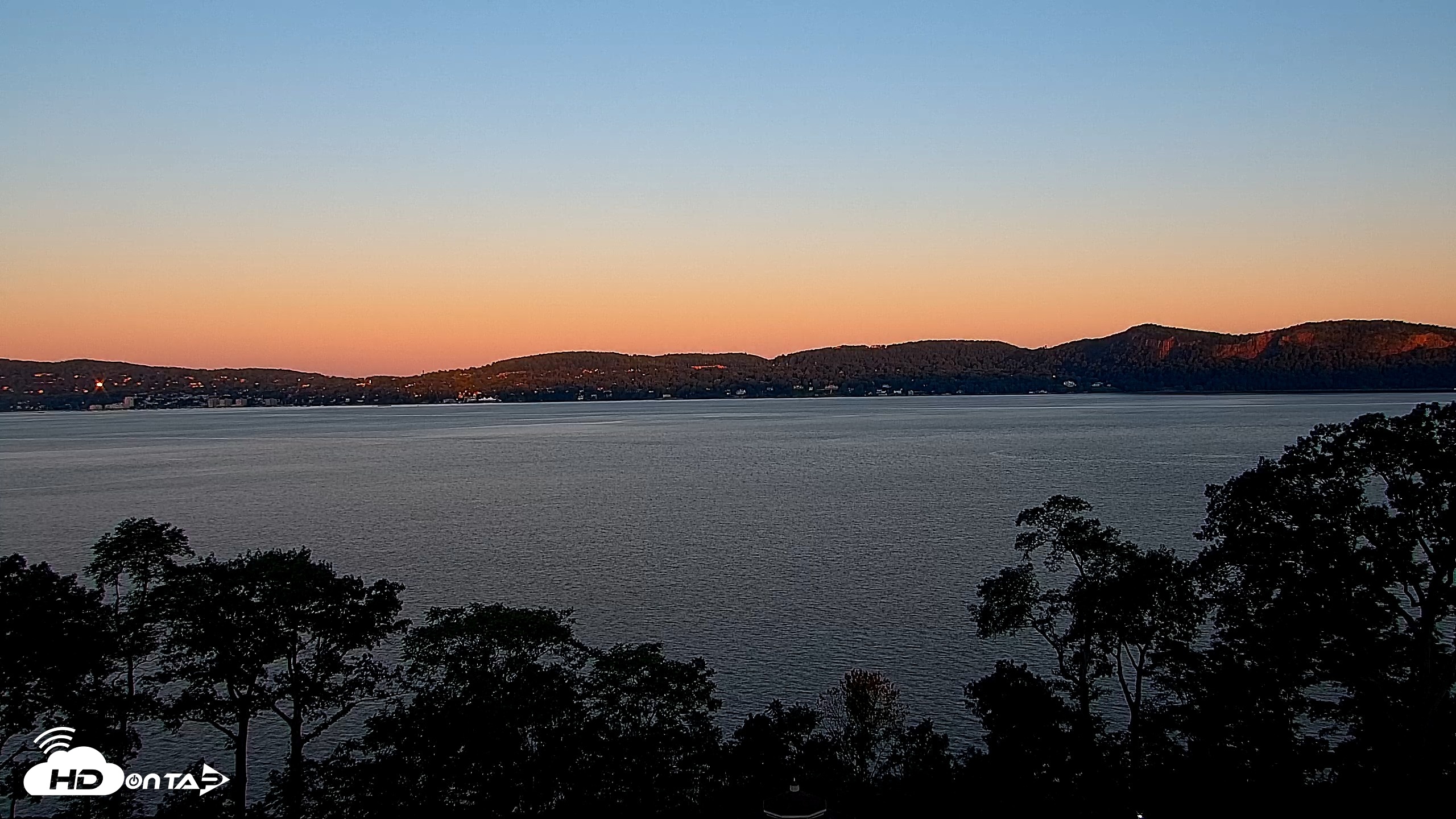 Snapshot of Hudson River Live Webcam taken Aug 25, 2026, 6:23am EDT