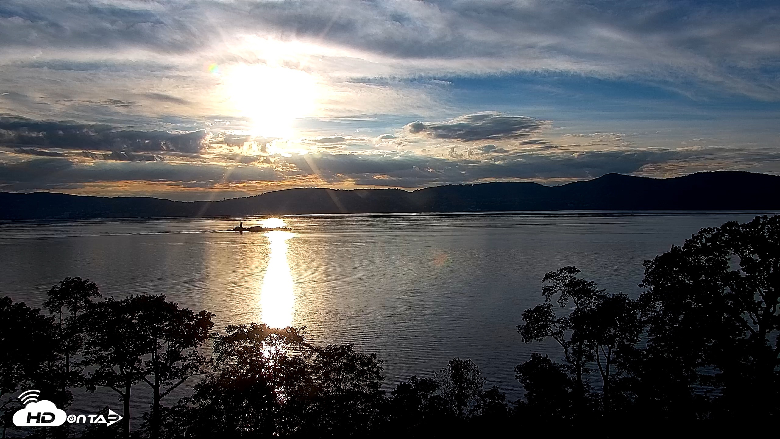 Snapshot of Hudson River Live Webcam taken Sep 30, 2026, 5:51pm EDT