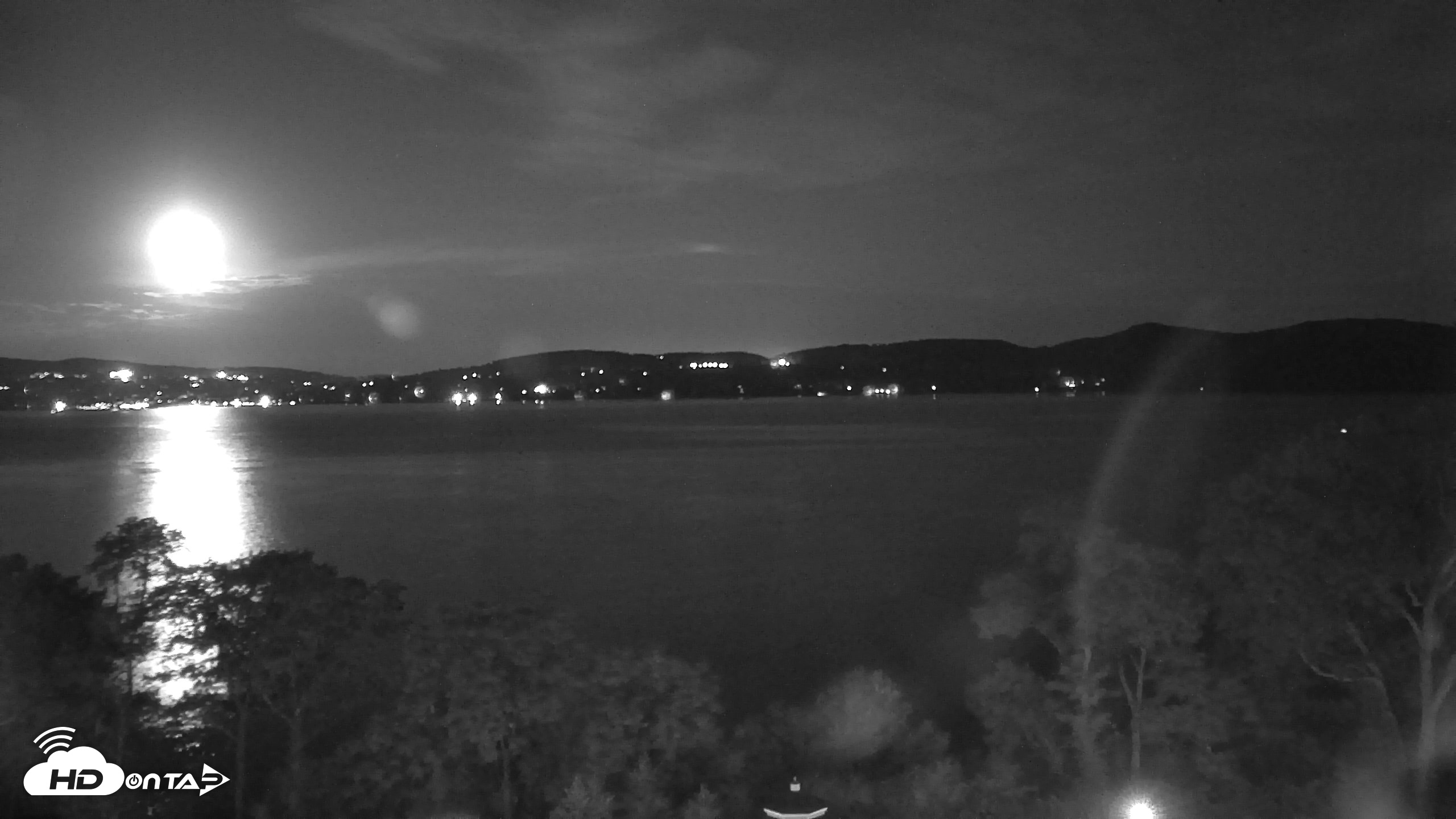Snapshot of Hudson River Live Webcam taken Aug 27, 2026, 4:52am EDT
