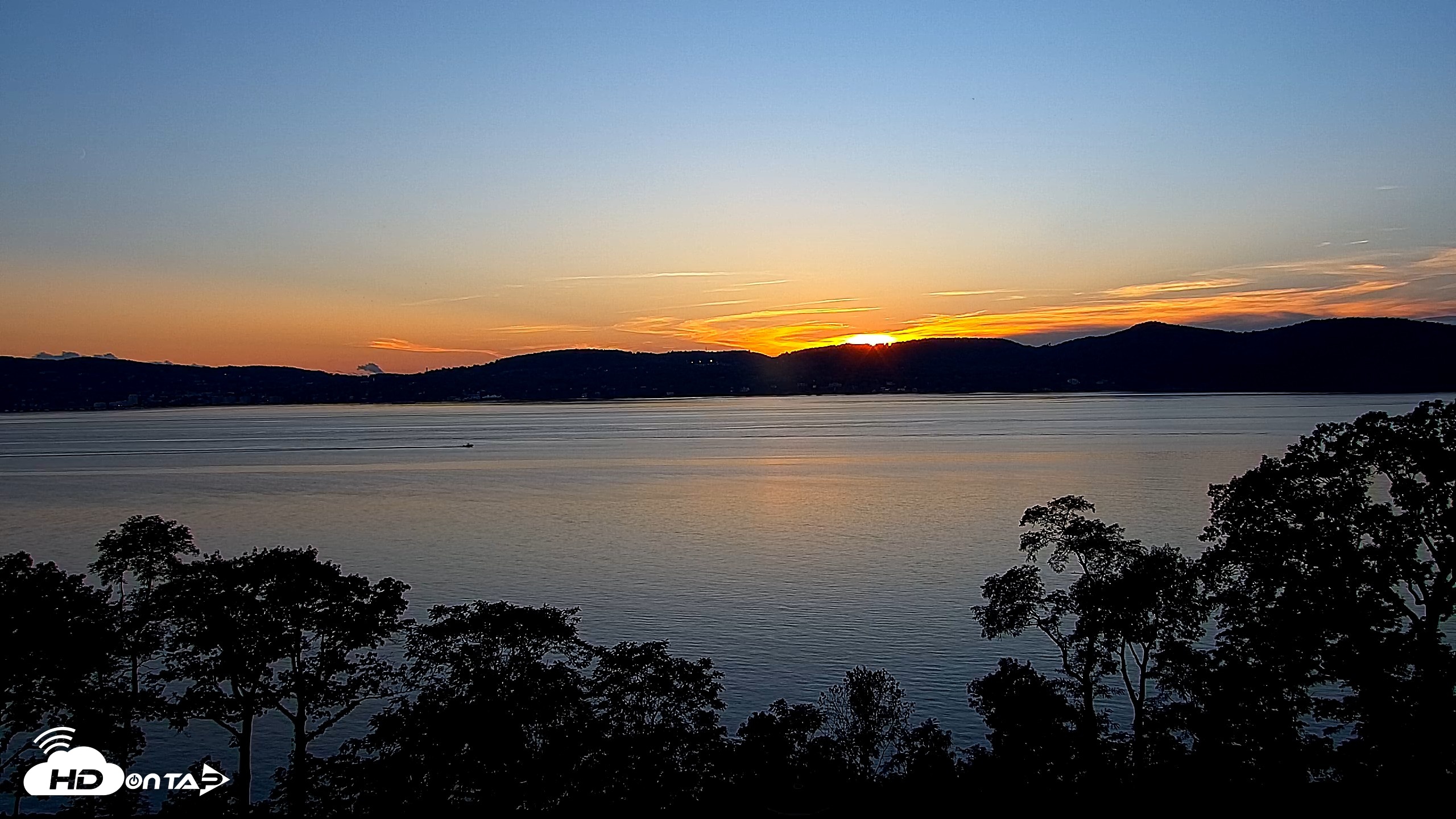 Snapshot of Hudson River Live Webcam taken Sep 13, 2026, 7:01pm EDT