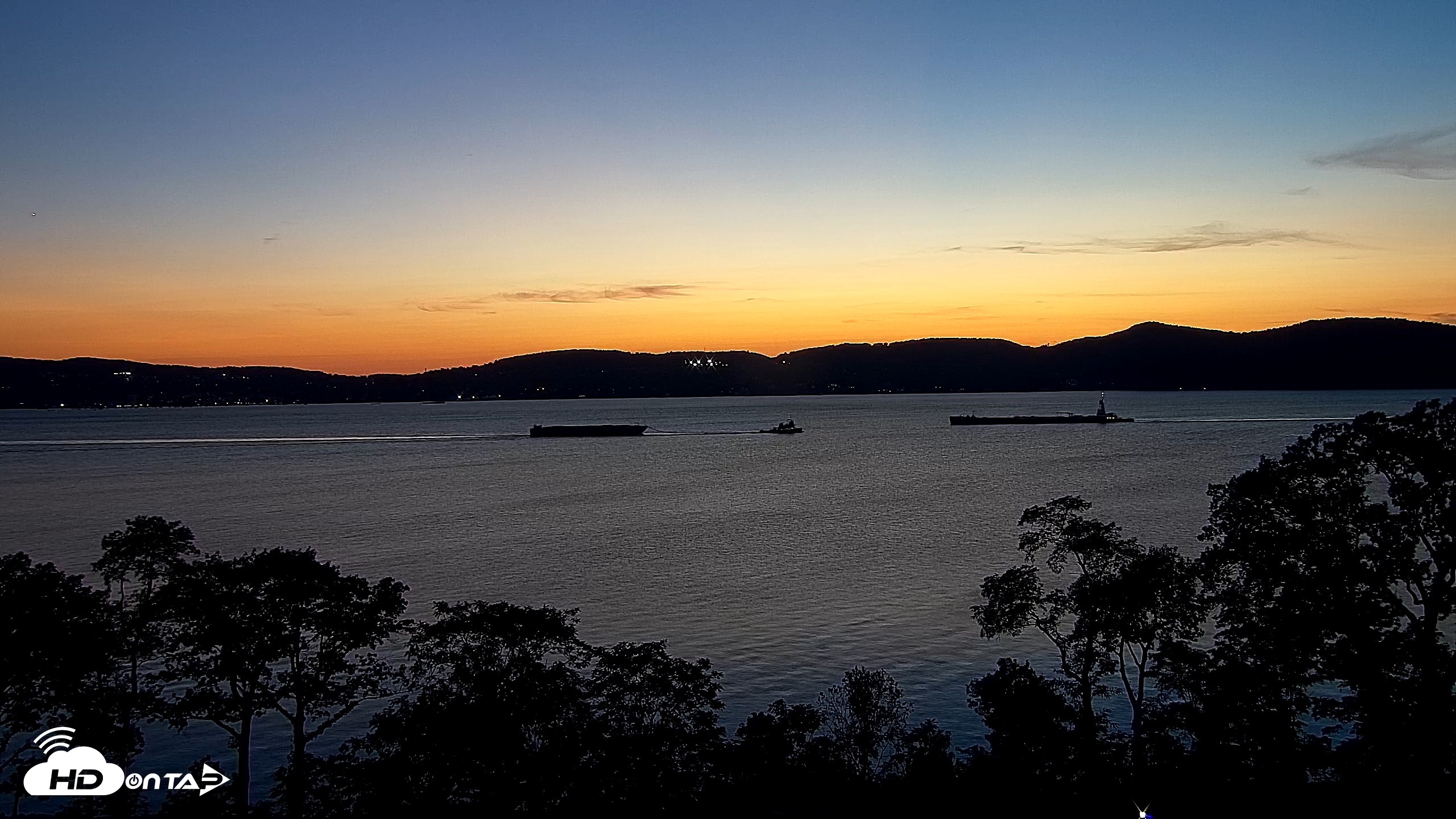 Snapshot of Hudson River Live Webcam taken Sep 15, 2026, 7:26pm EDT